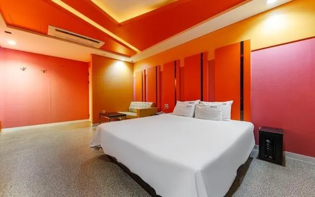 Bed in Changwon Ava Hotel