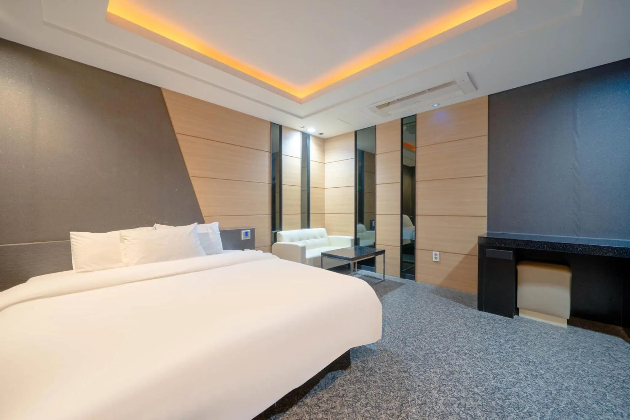 Bed in Changwon Ava Hotel
