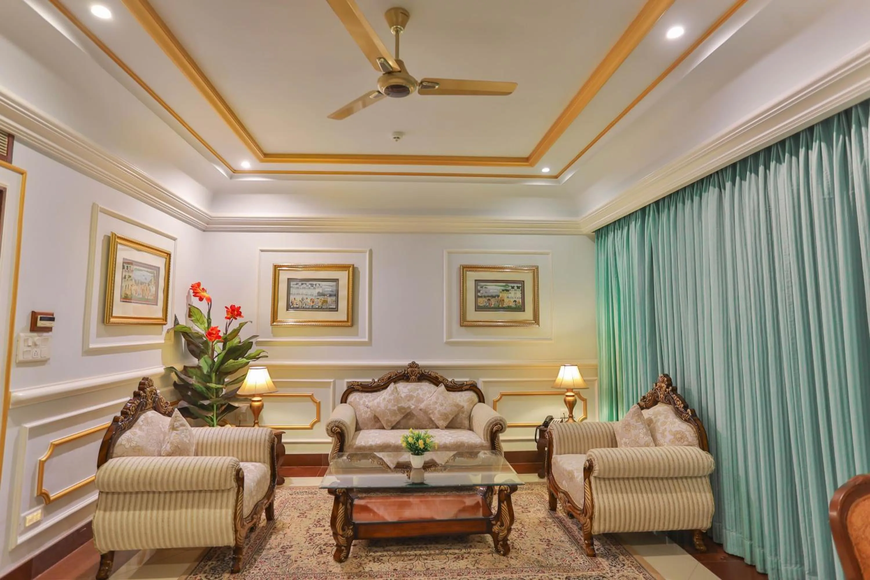 Living room in Regency Lagoon Resort