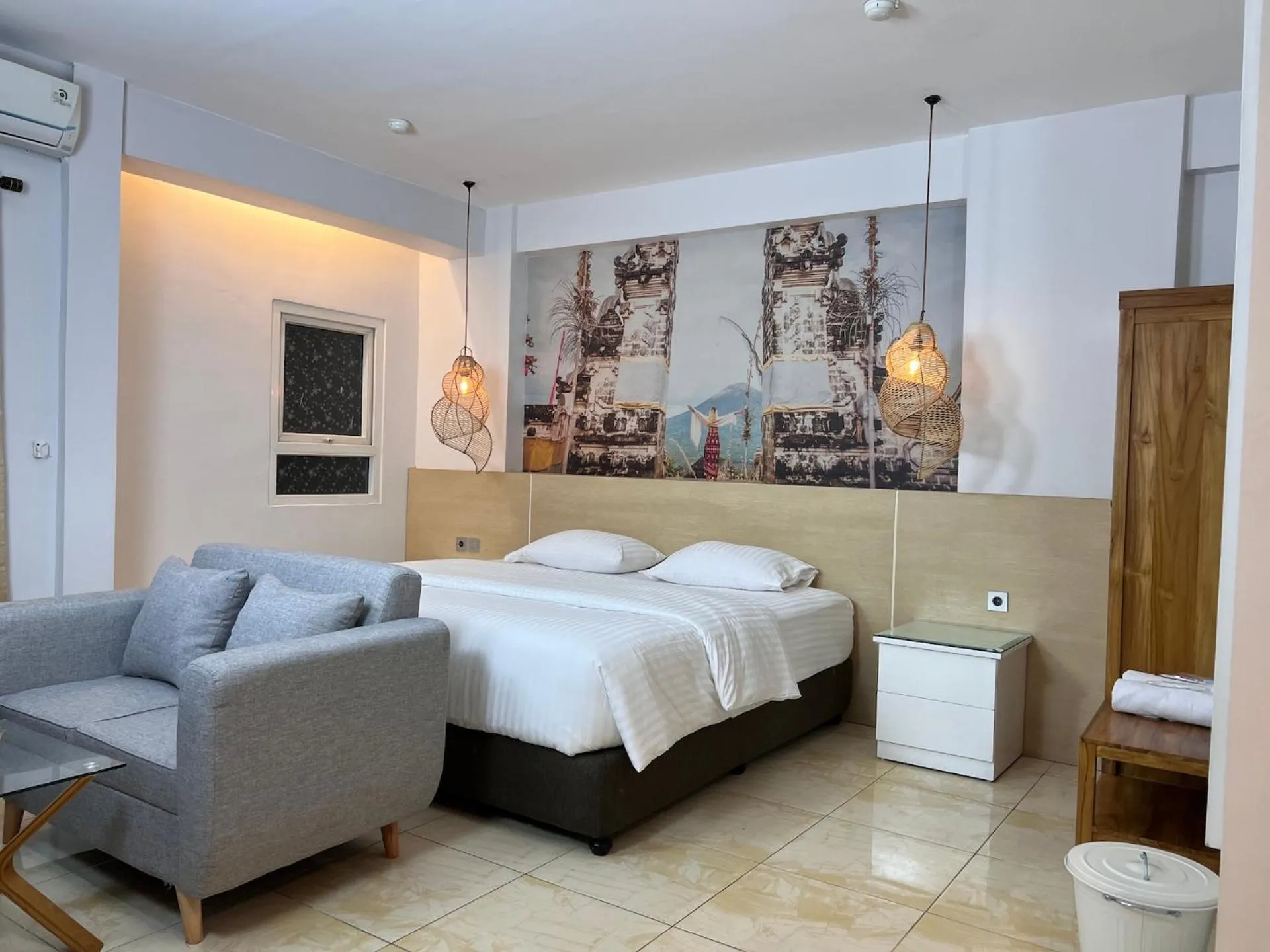 Bed in Fastrooms Bekasi