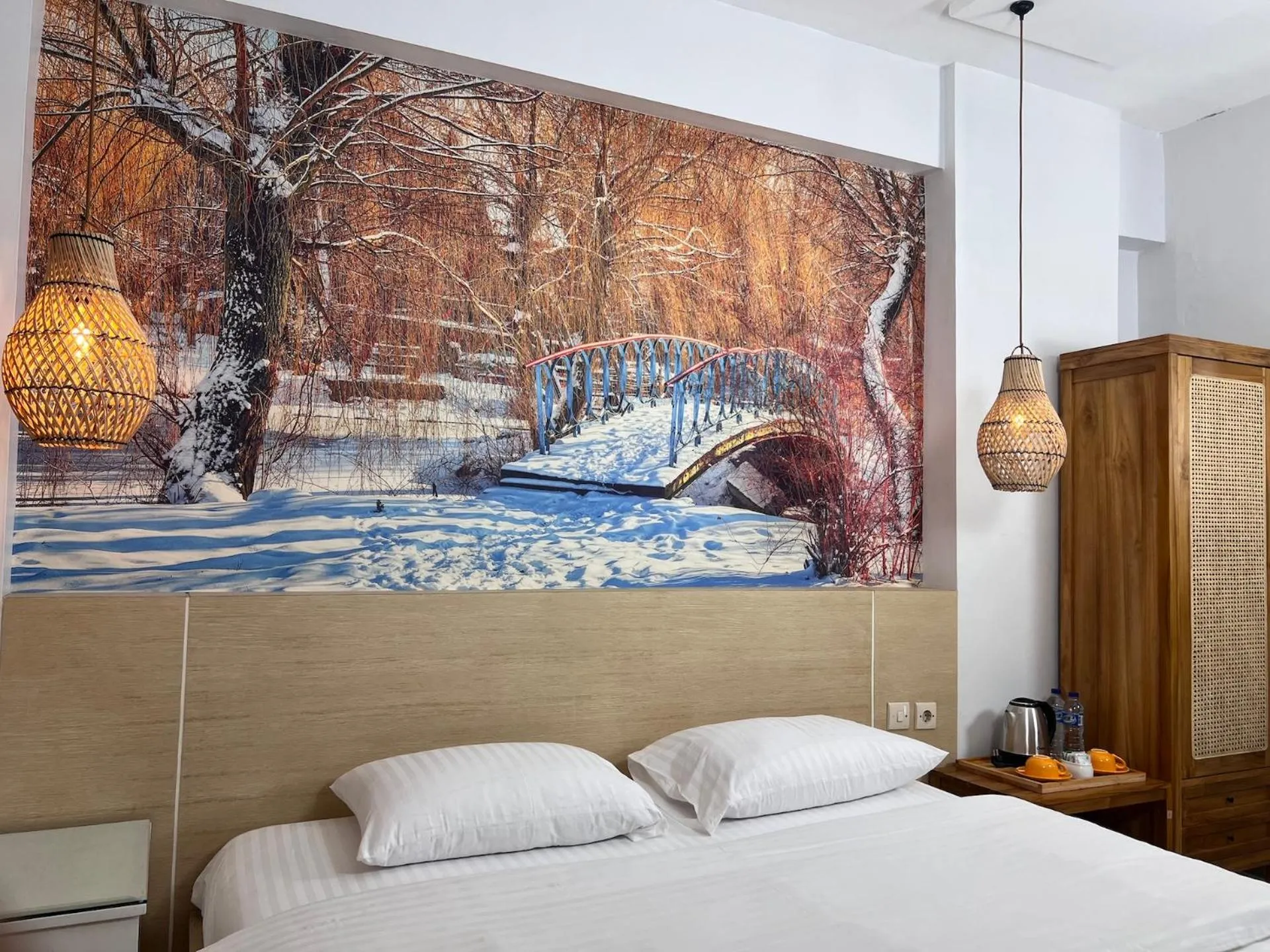 Bed in Fastrooms Bekasi