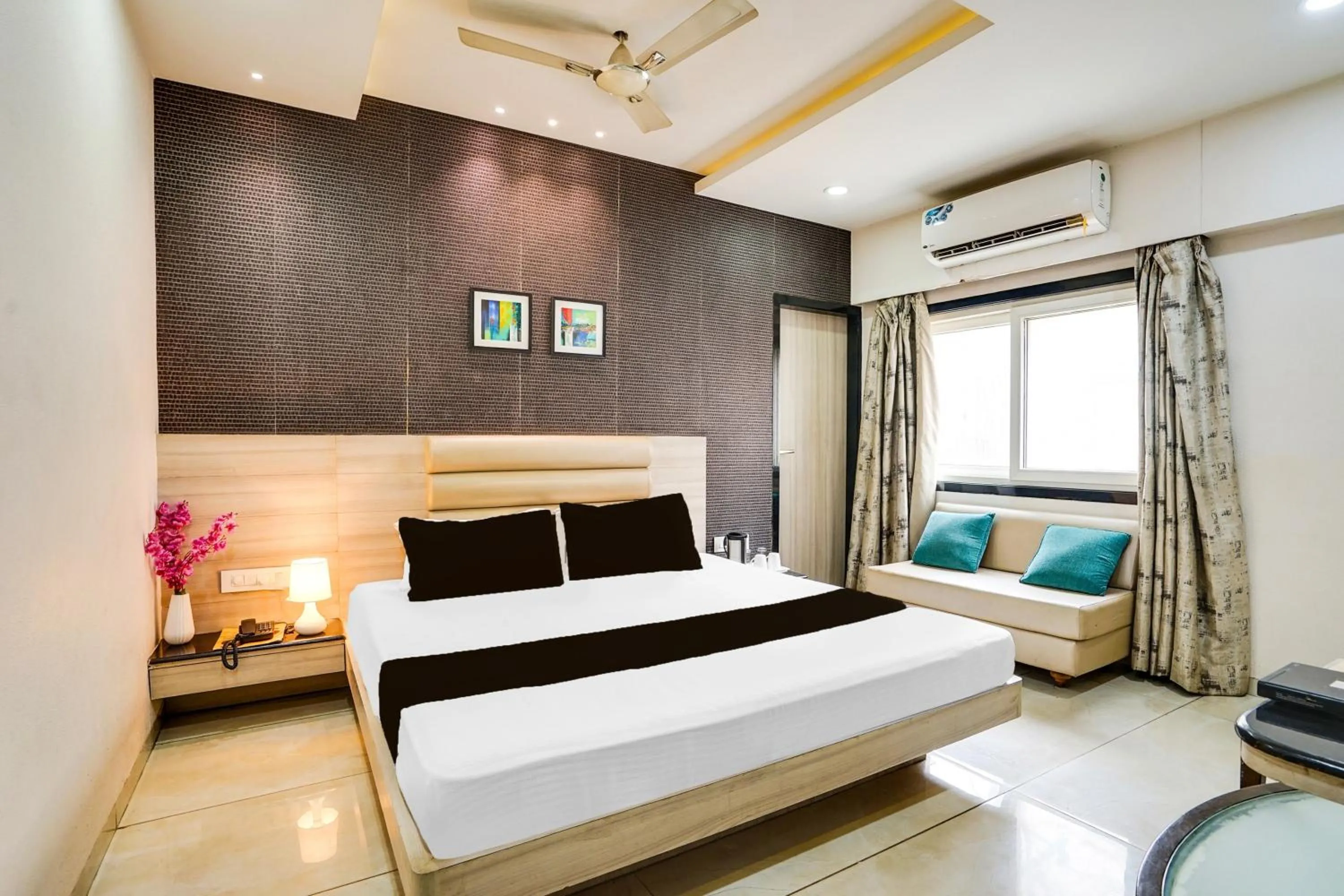 Super Townhouse Jhalawar Road Gumanpura Formerly Rockland