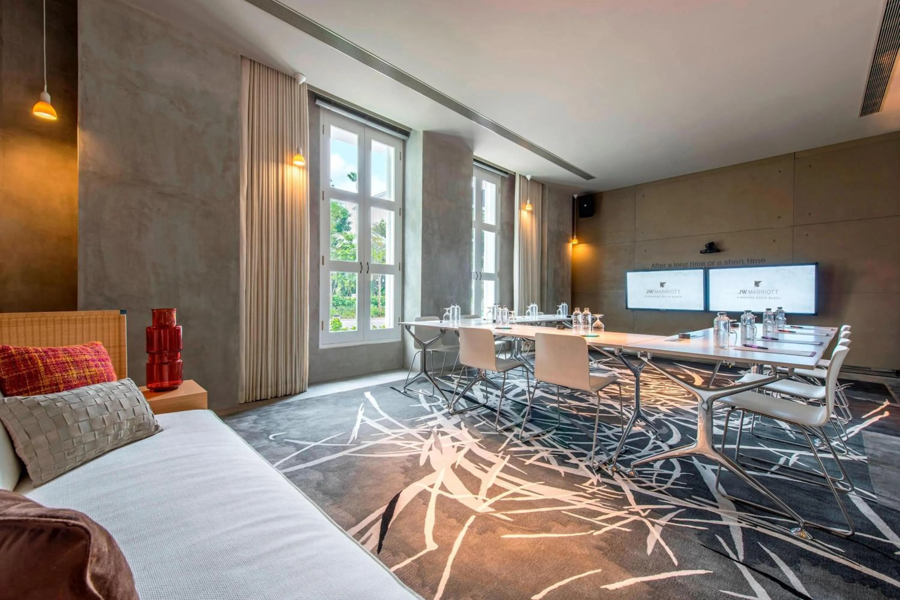 Meeting/conference room, Bed in JW Marriott Hotel Singapore South Beach