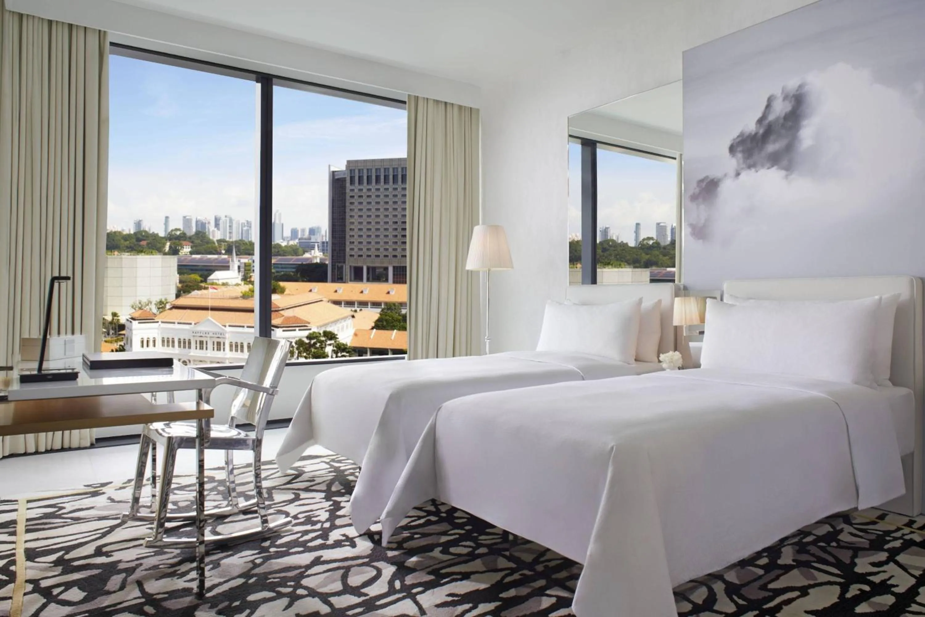 Photo of the whole room, Bed in JW Marriott Hotel Singapore South Beach
