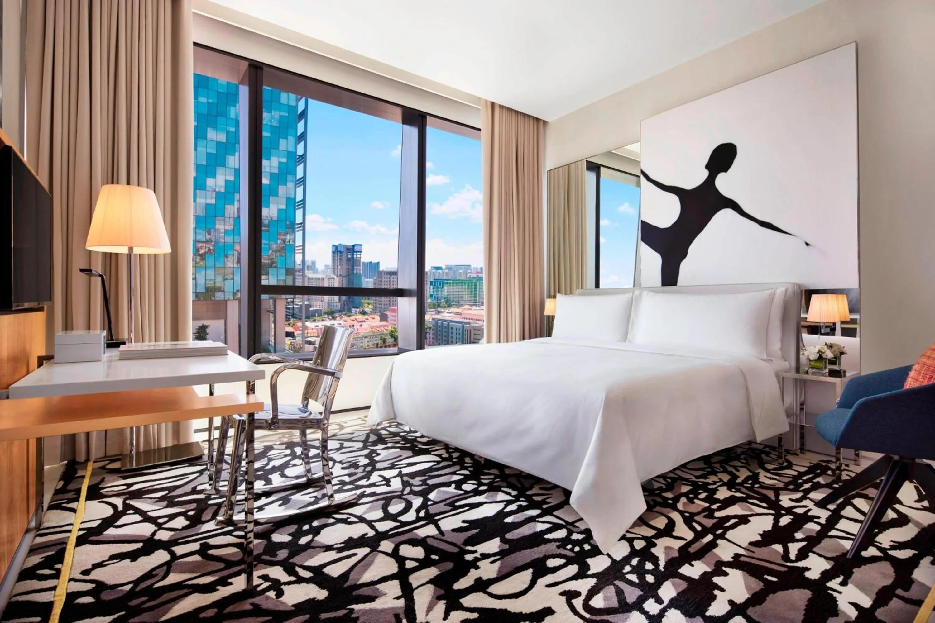 Lounge or bar, Bed in JW Marriott Hotel Singapore South Beach