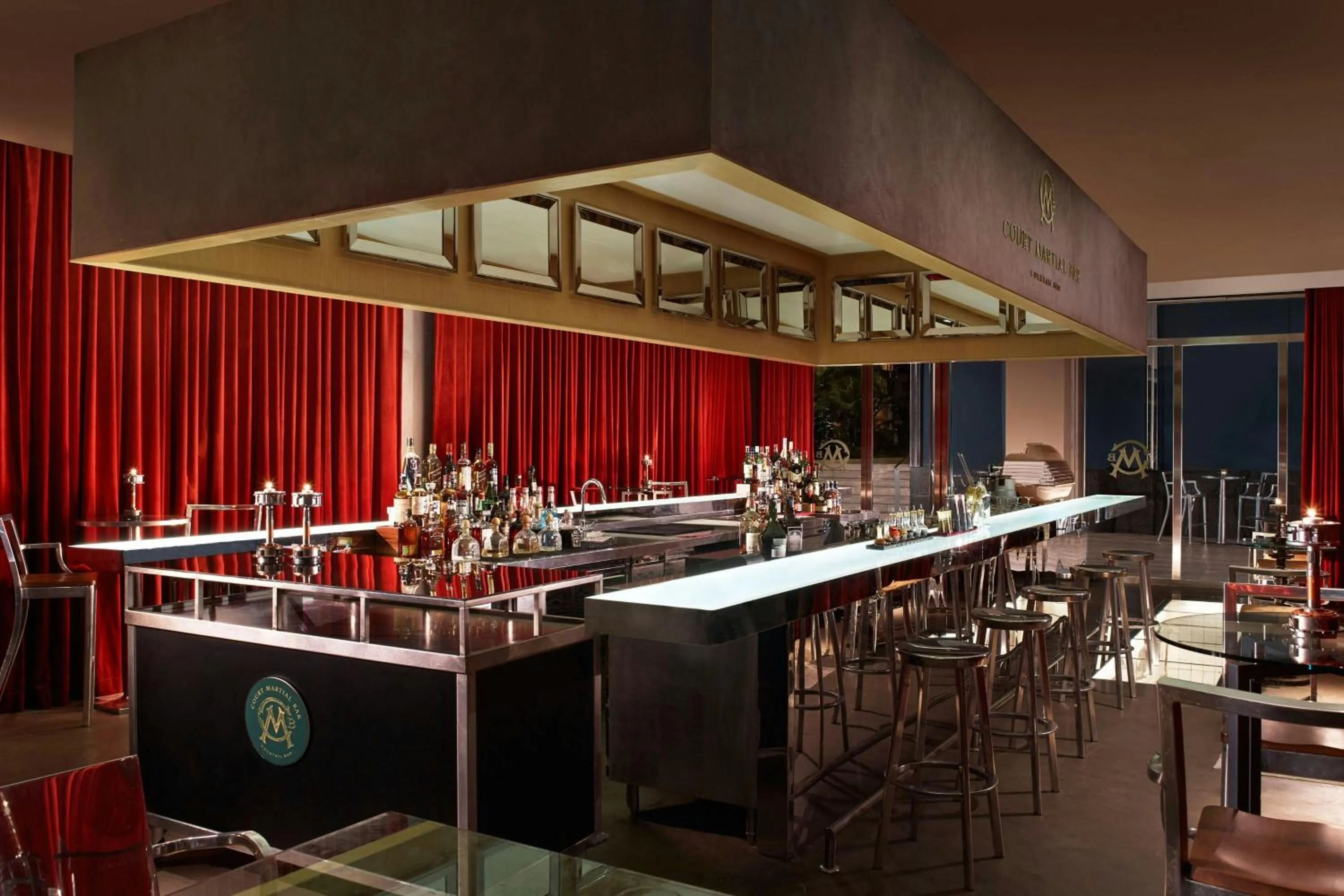 Lounge or bar in JW Marriott Hotel Singapore South Beach