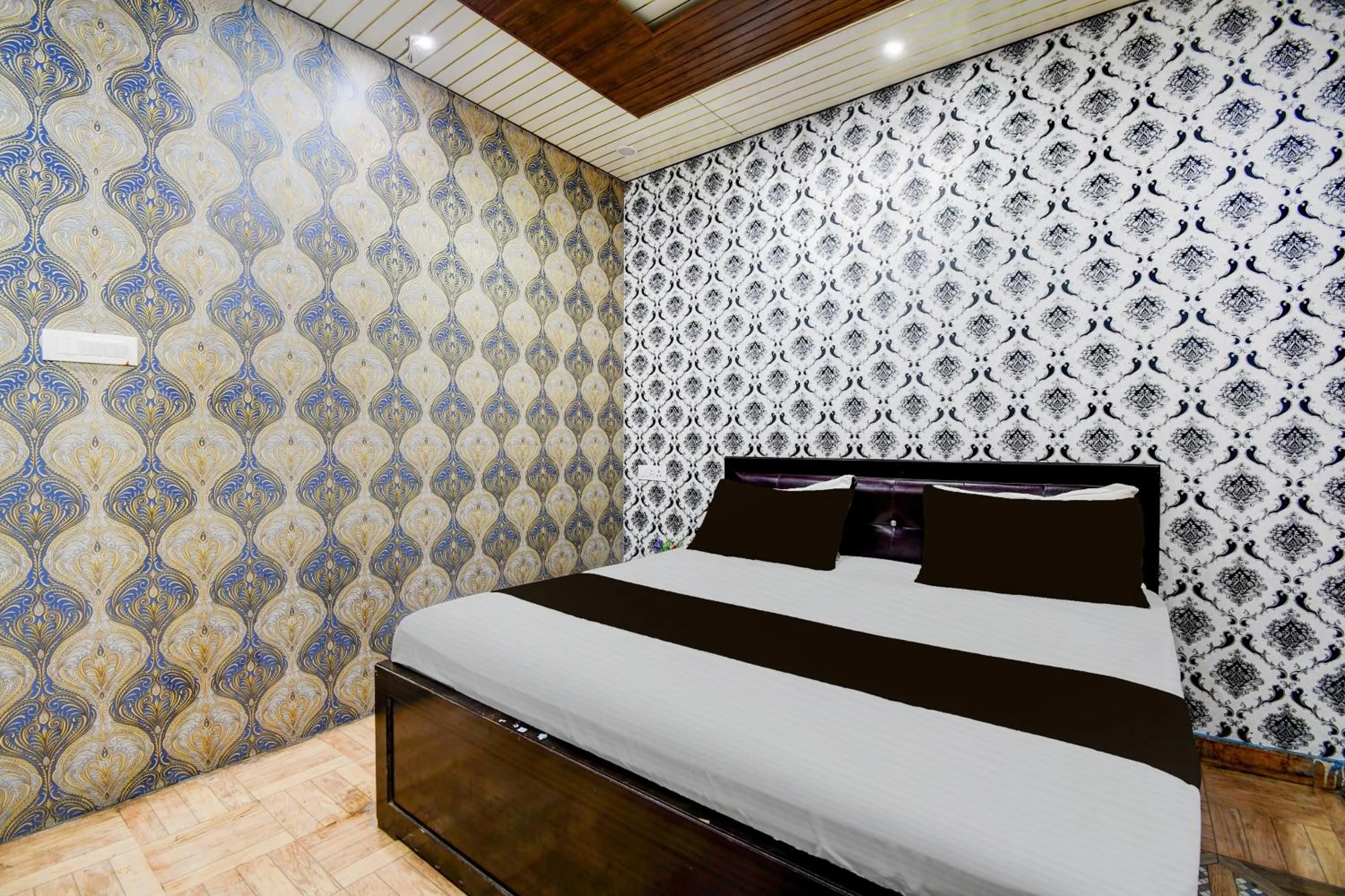 Bedroom, Bed in Super Hotel O Ambedkar Park Gorakhpur Formerly Mayur Residency