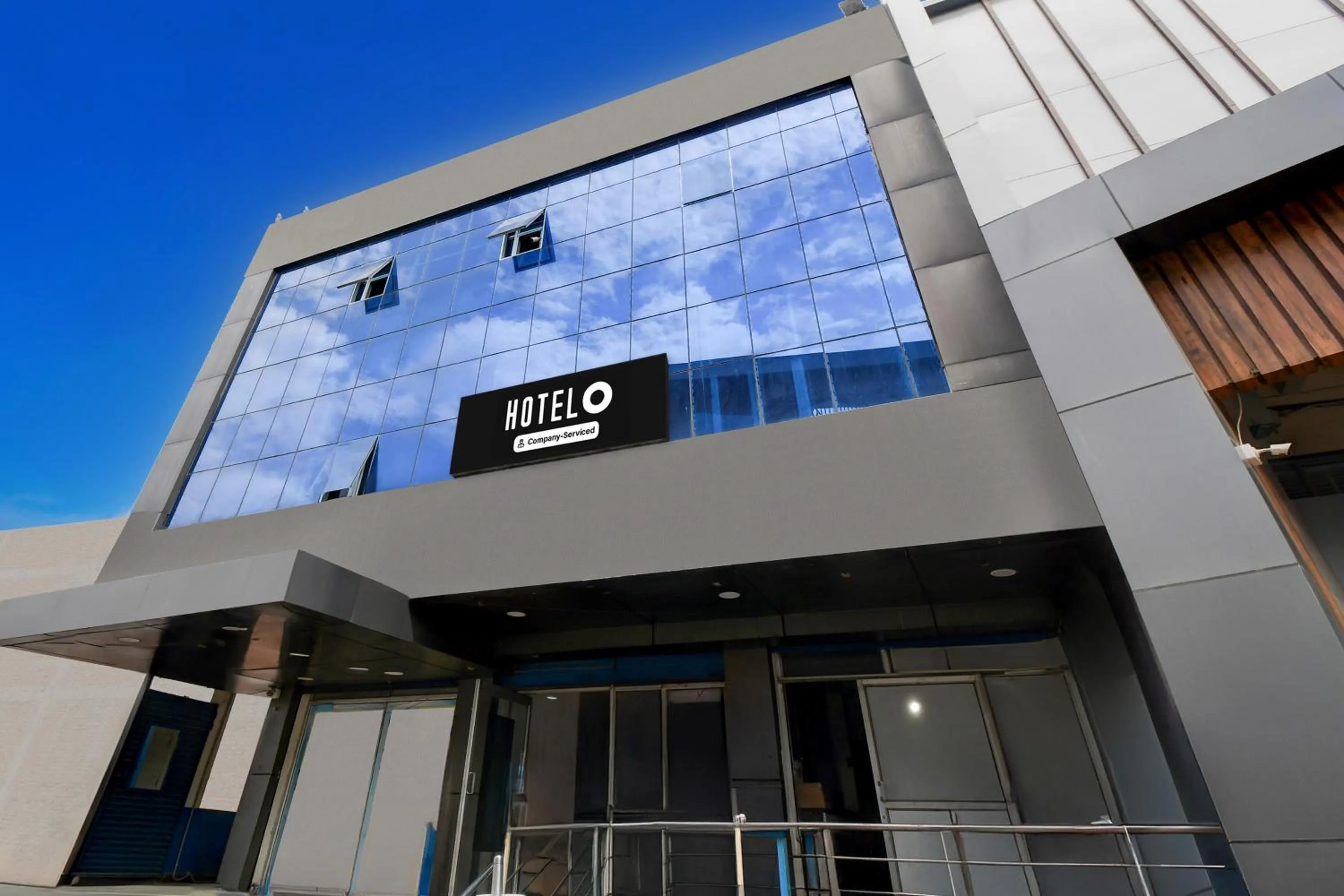 Facade/entrance in Super Hotel O Ambedkar Park Gorakhpur Formerly Mayur Residency