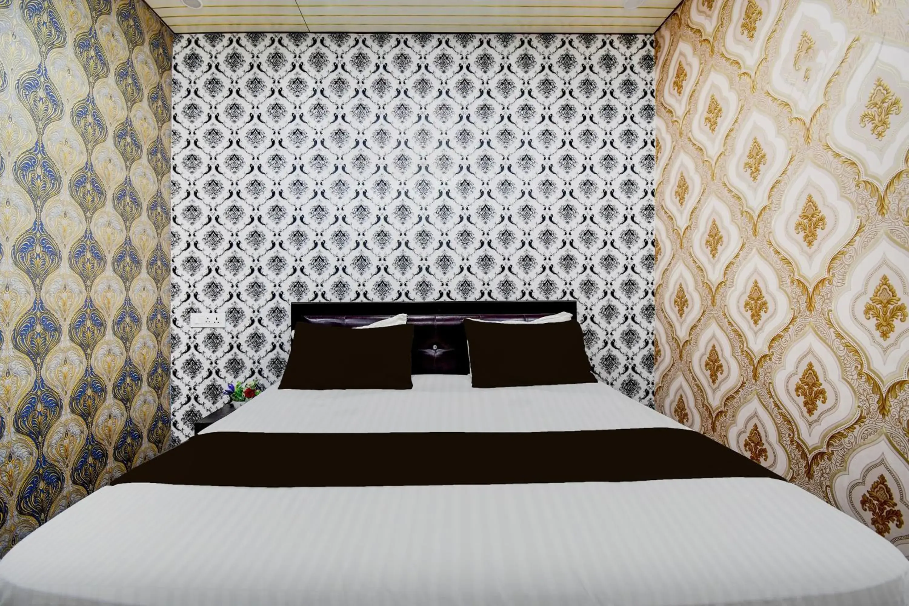 Bedroom, Bed in Super Hotel O Ambedkar Park Gorakhpur Formerly Mayur Residency Bedroom, Bed in Super Hotel O Ambedkar Park Gorakhpur Formerly Mayur Residency