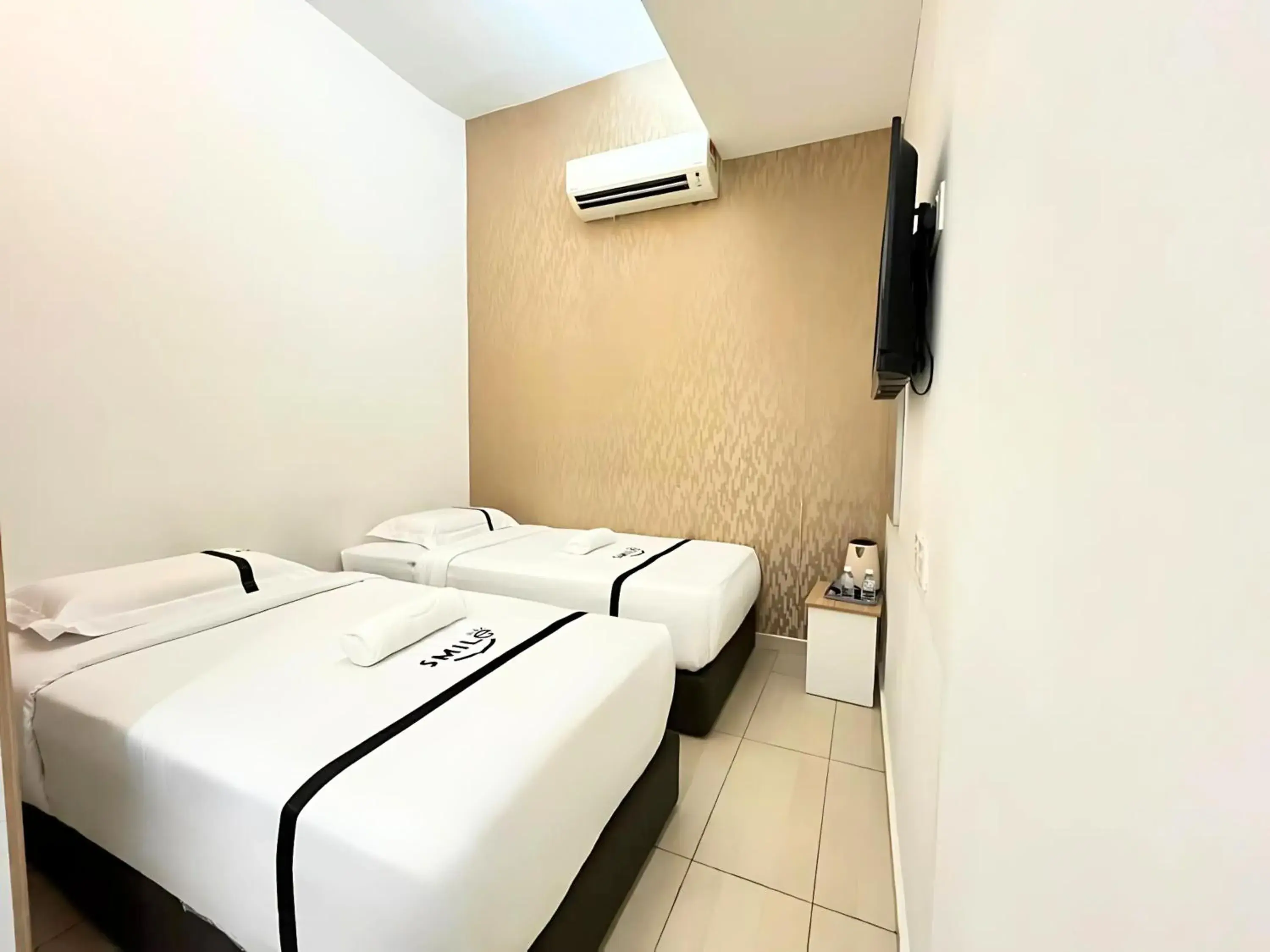 Twin Room in Smile Hotel The Mines Seri Kembangan Twin Room in Smile Hotel The Mines Seri Kembangan