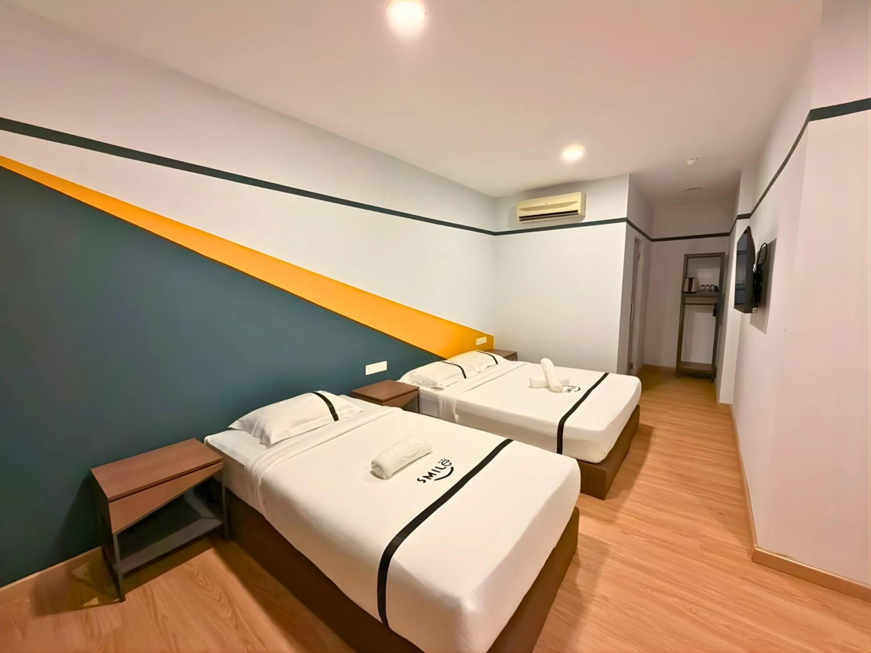 Bedroom, Bed in Smile Hotel The Mines Seri Kembangan