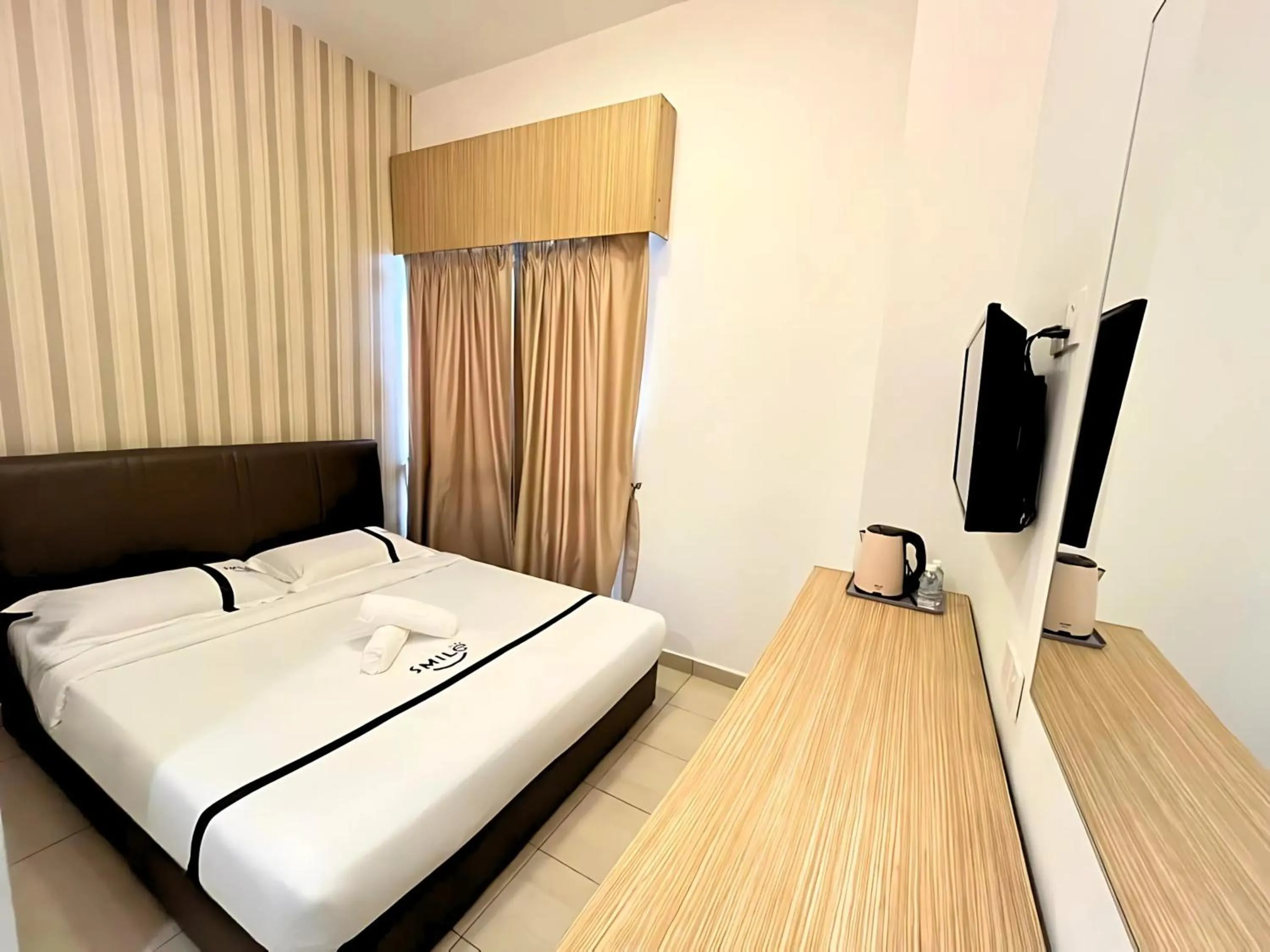 Bedroom, Bed in Smile Hotel The Mines Seri Kembangan