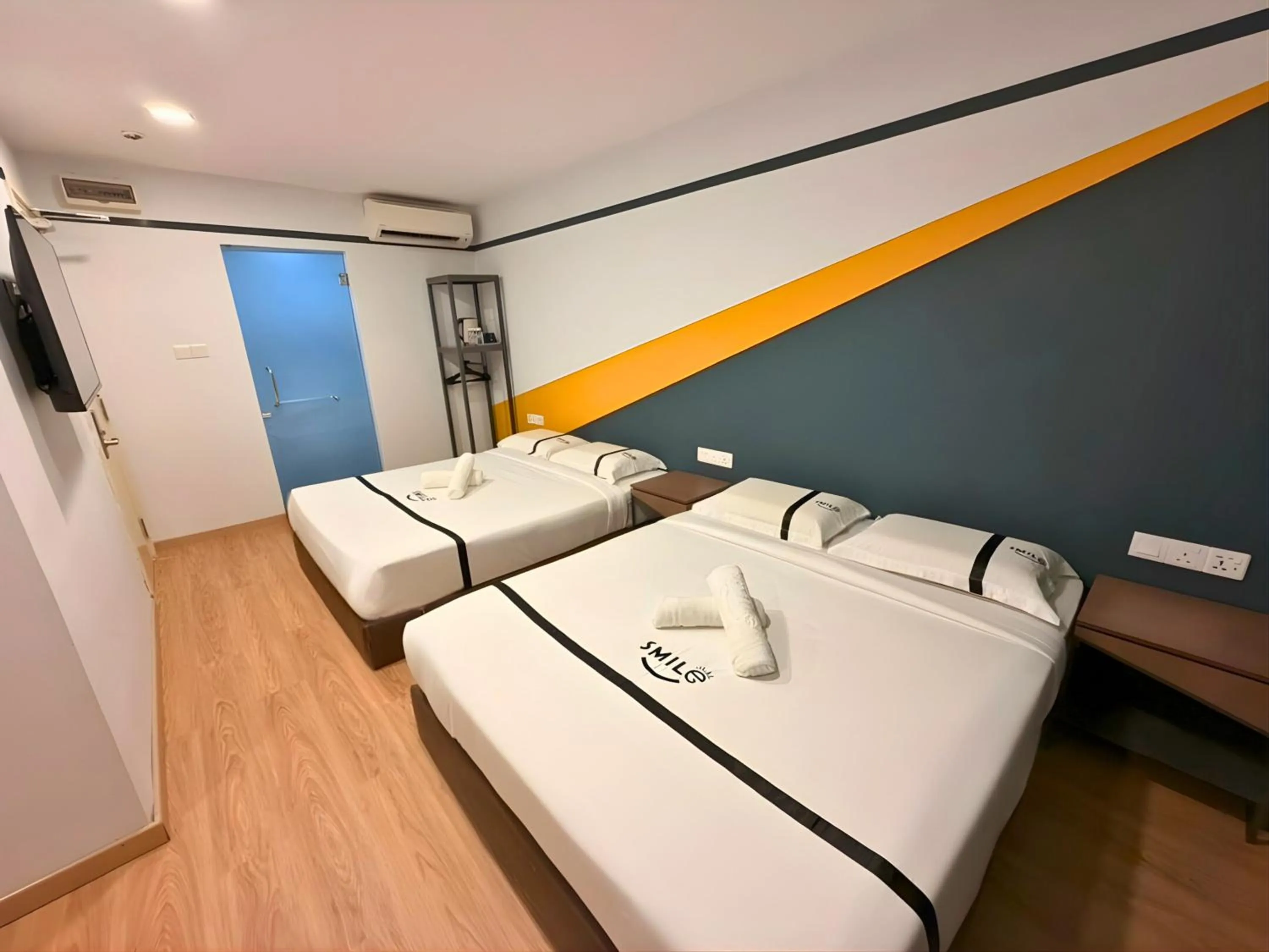 Bedroom, Bed in Smile Hotel The Mines Seri Kembangan
