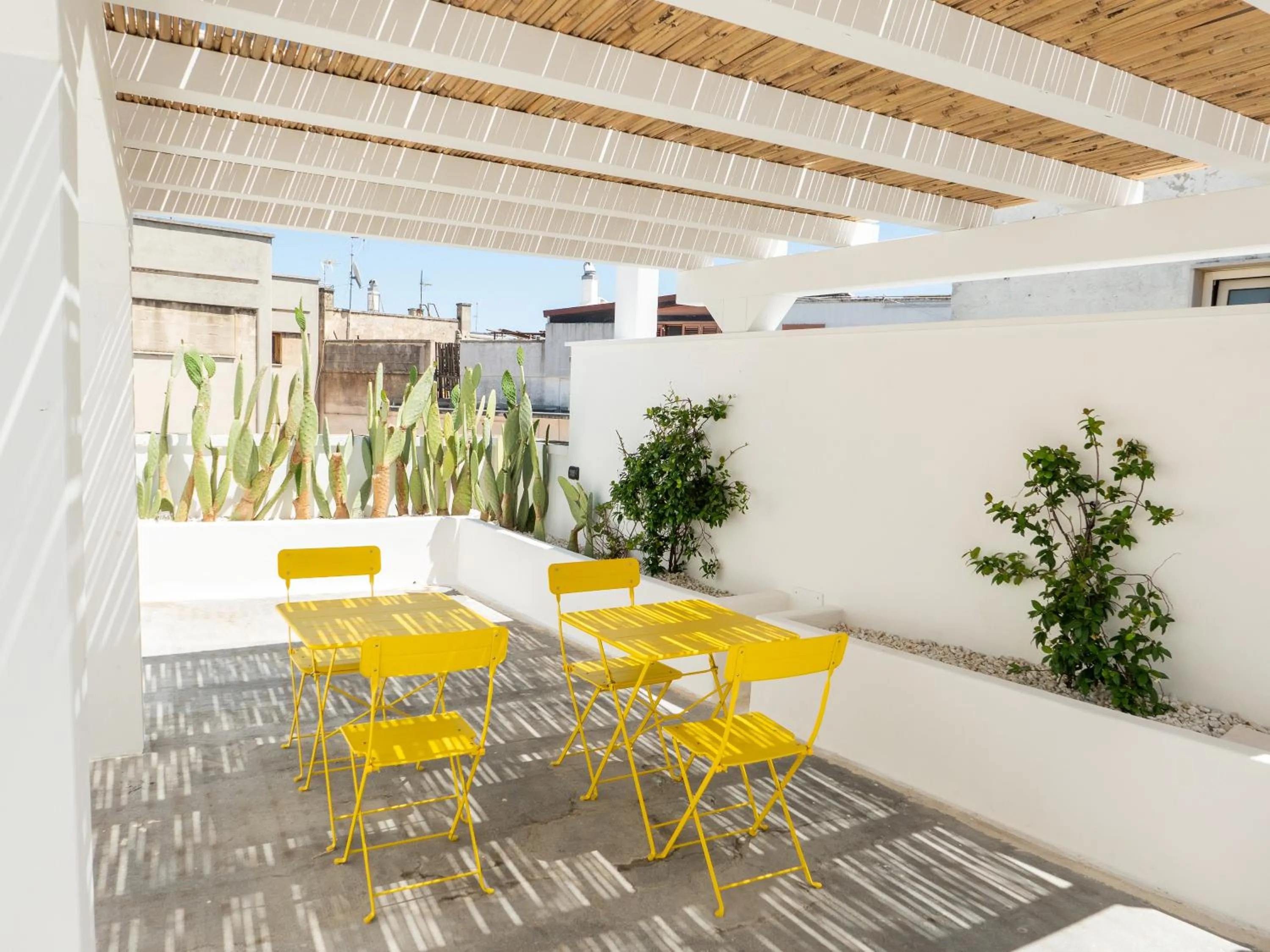 Two-Bedroom Family Apartment in Dimora Storica Palazzo Didonna
