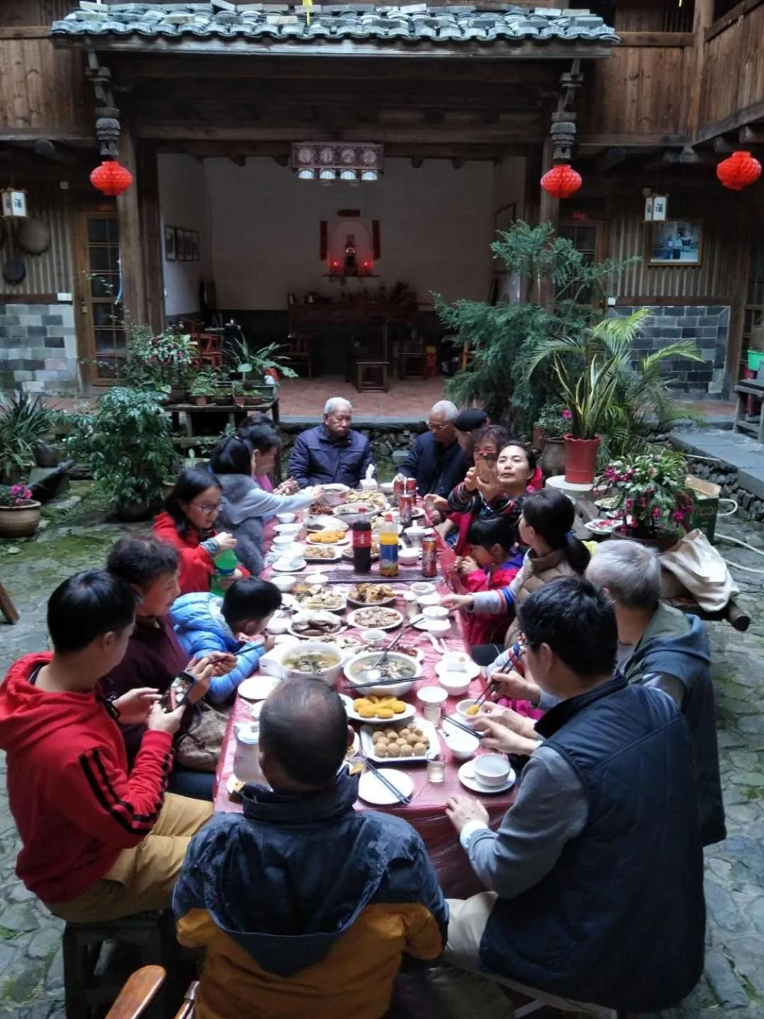 Nanjing Tulou Qingdelou Inn