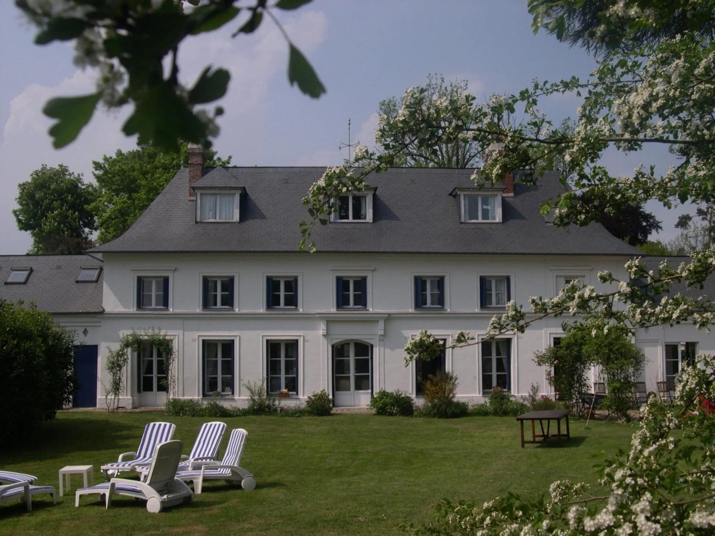 Facade/entrance in Manoir de l'As de Trèfle