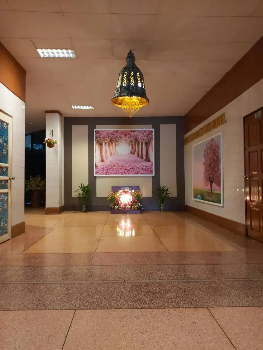 Property building in Suriwong Chumphon Hotel Property building in Suriwong Chumphon Hotel