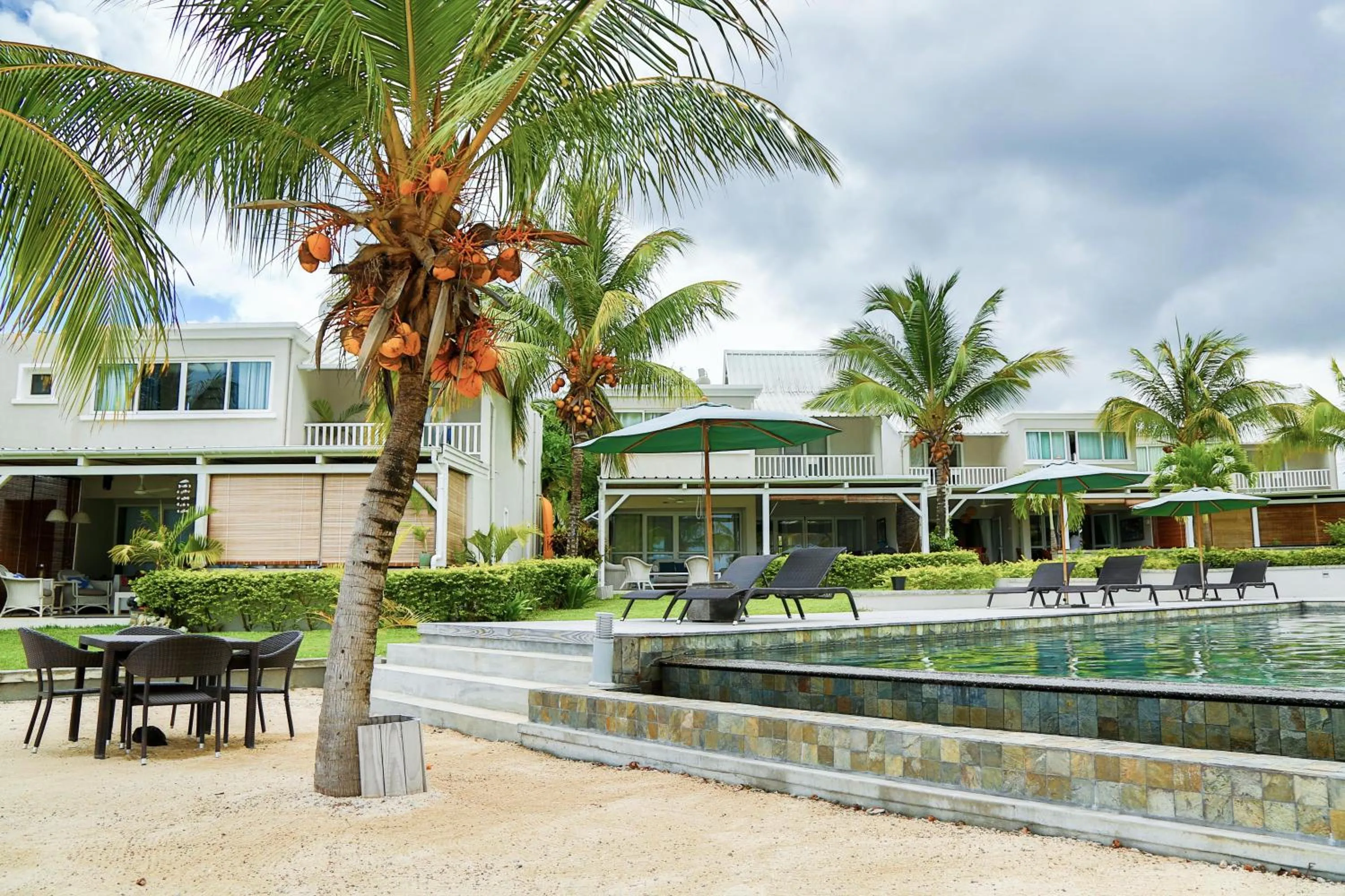 Property building in White Oaks Villas