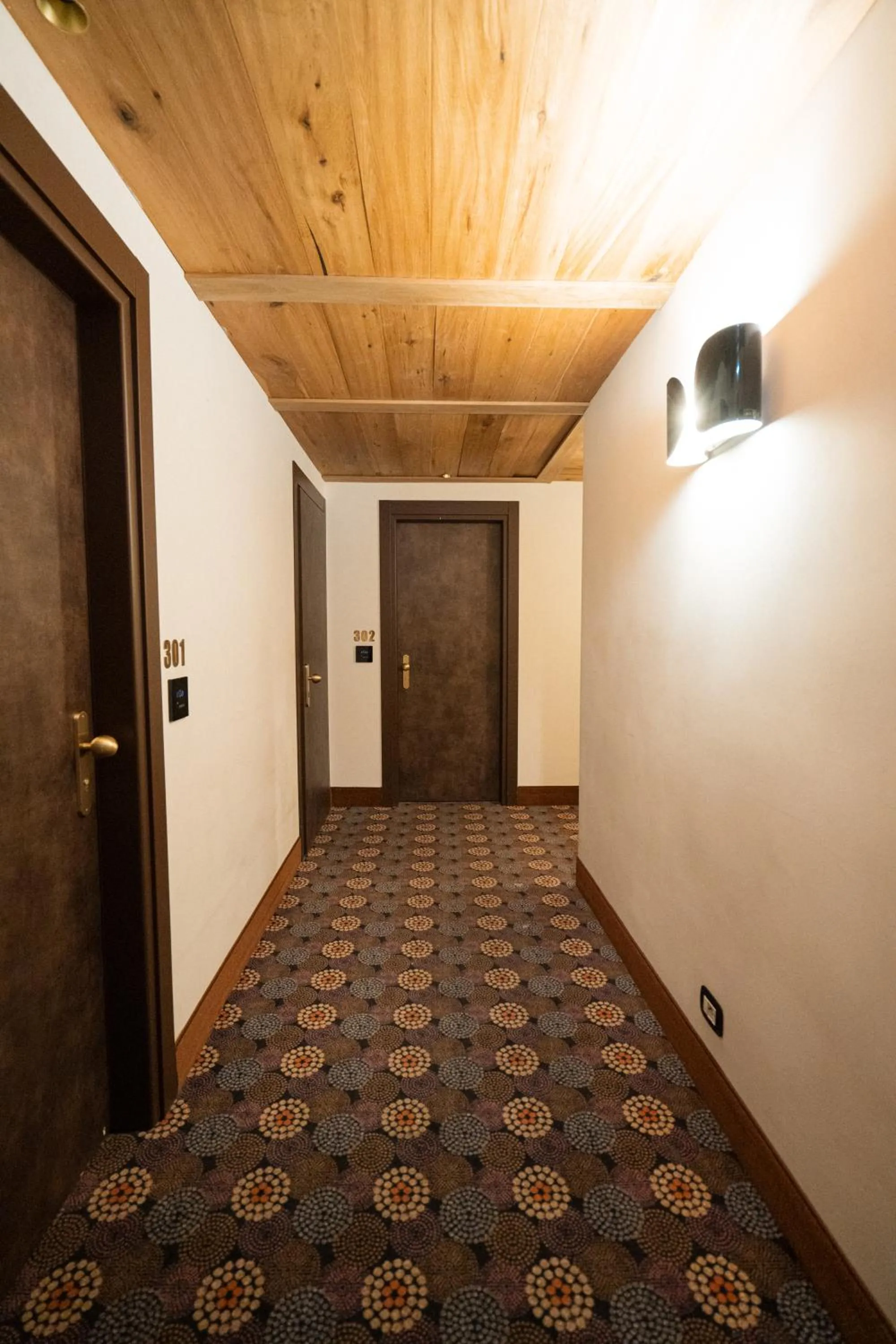 Decorative detail in Duca D'Aosta Hotel