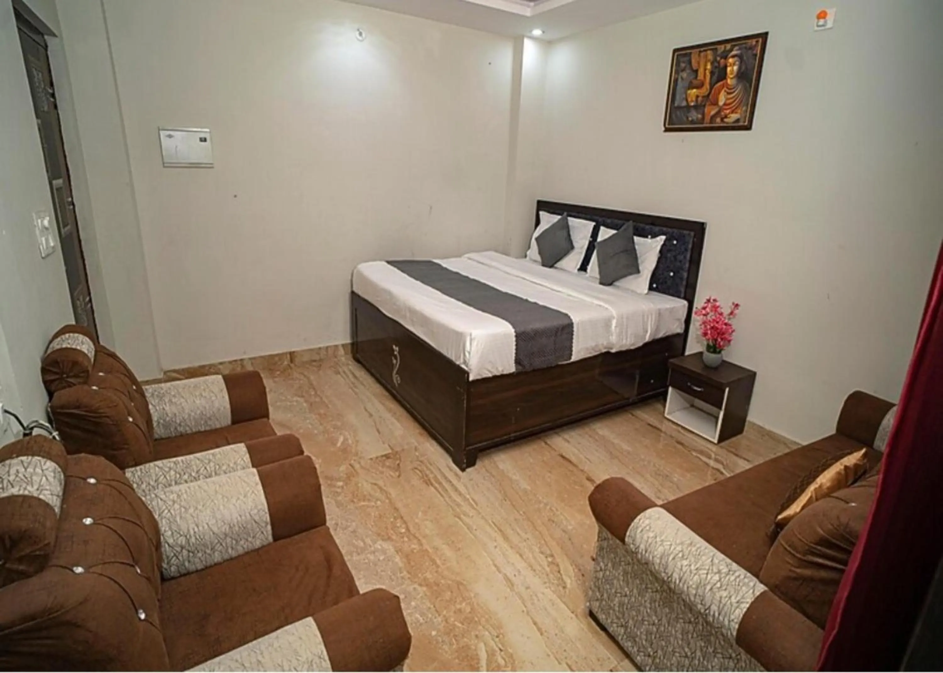 Bed in Hotel Namo Gange