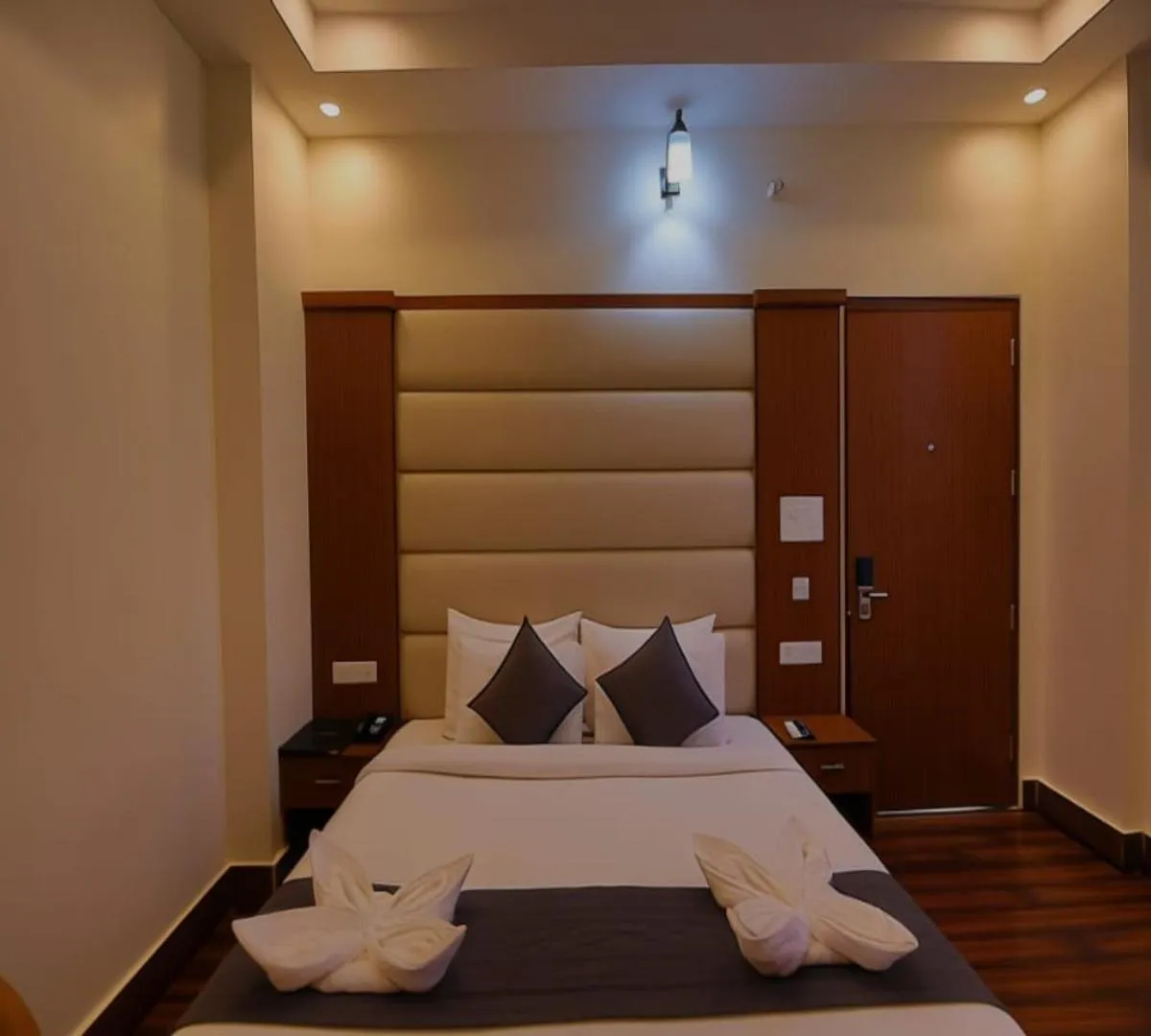 Bed in Hotel Namo Gange