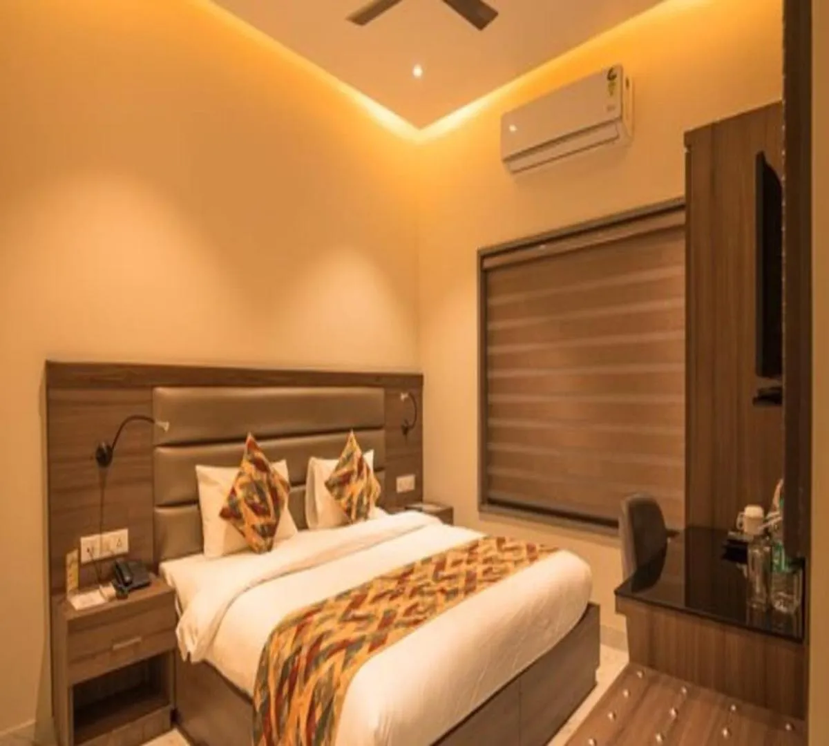 Bed in Hotel Namo Gange