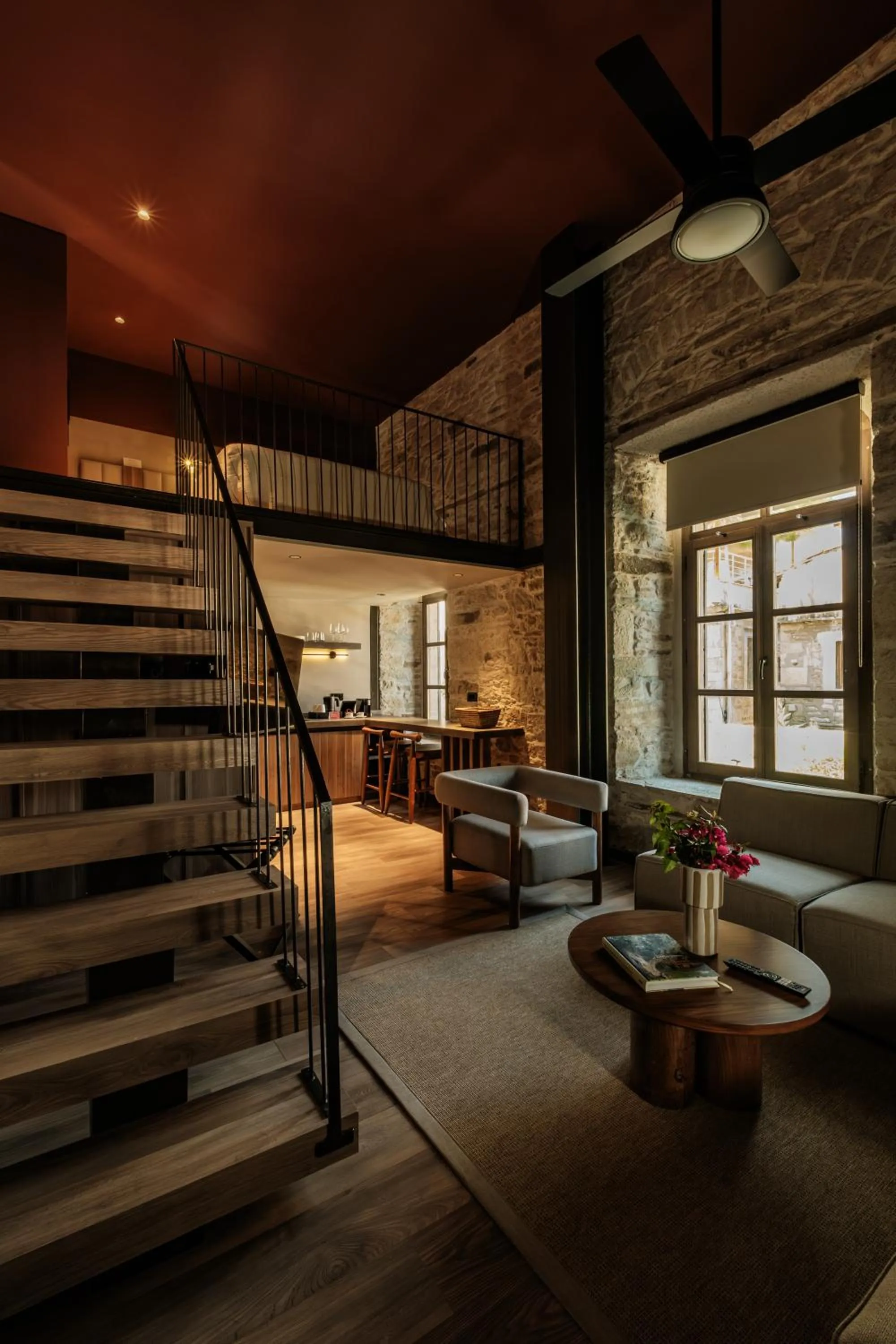 Photo of the whole room in Lecole Hotel By Cityloft