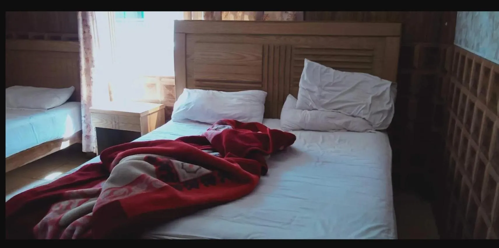 Bedroom, Bed in Pleasant View Murree