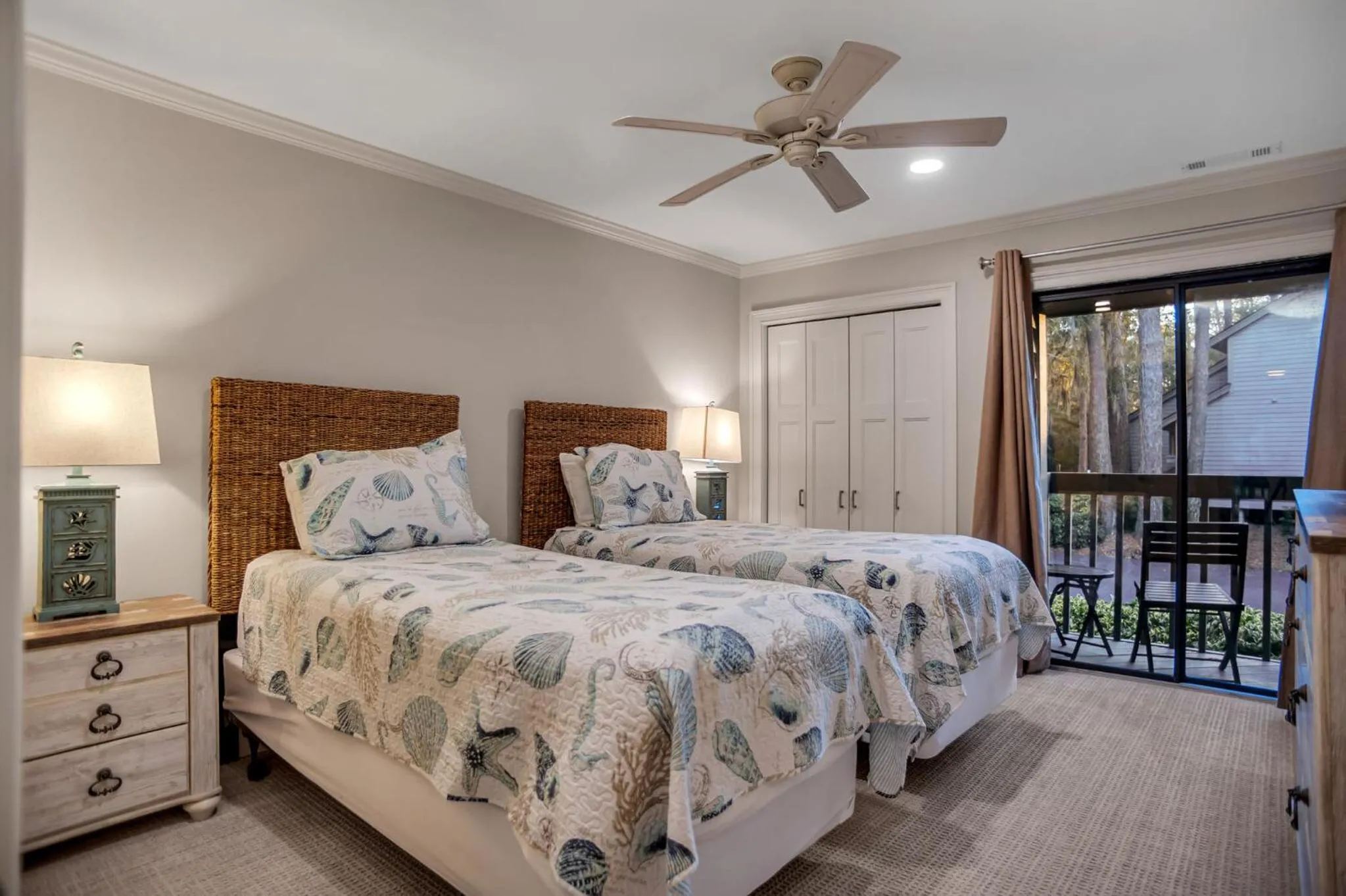 Bed in 2426 Inland Harbour at The Sea Pines Resort