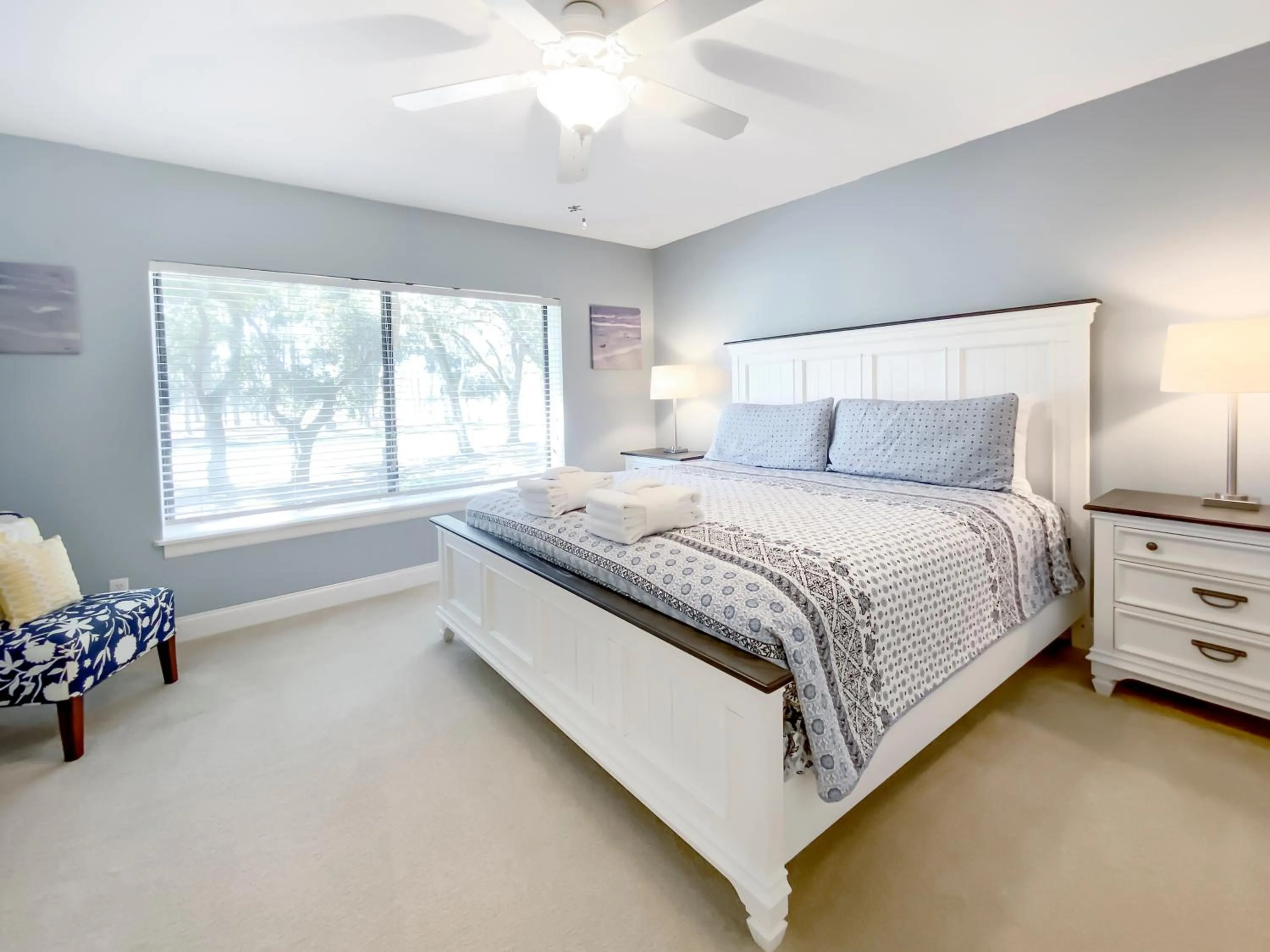 Bed in 2278 Heritage Villas at The Sea Pines Resort