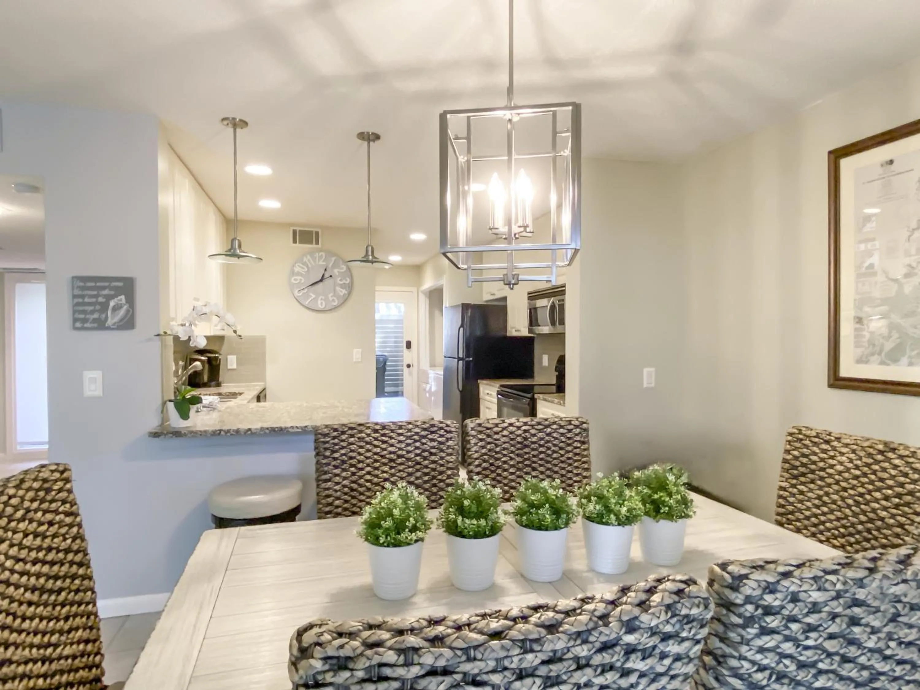 Dining area in 2278 Heritage Villas at The Sea Pines Resort