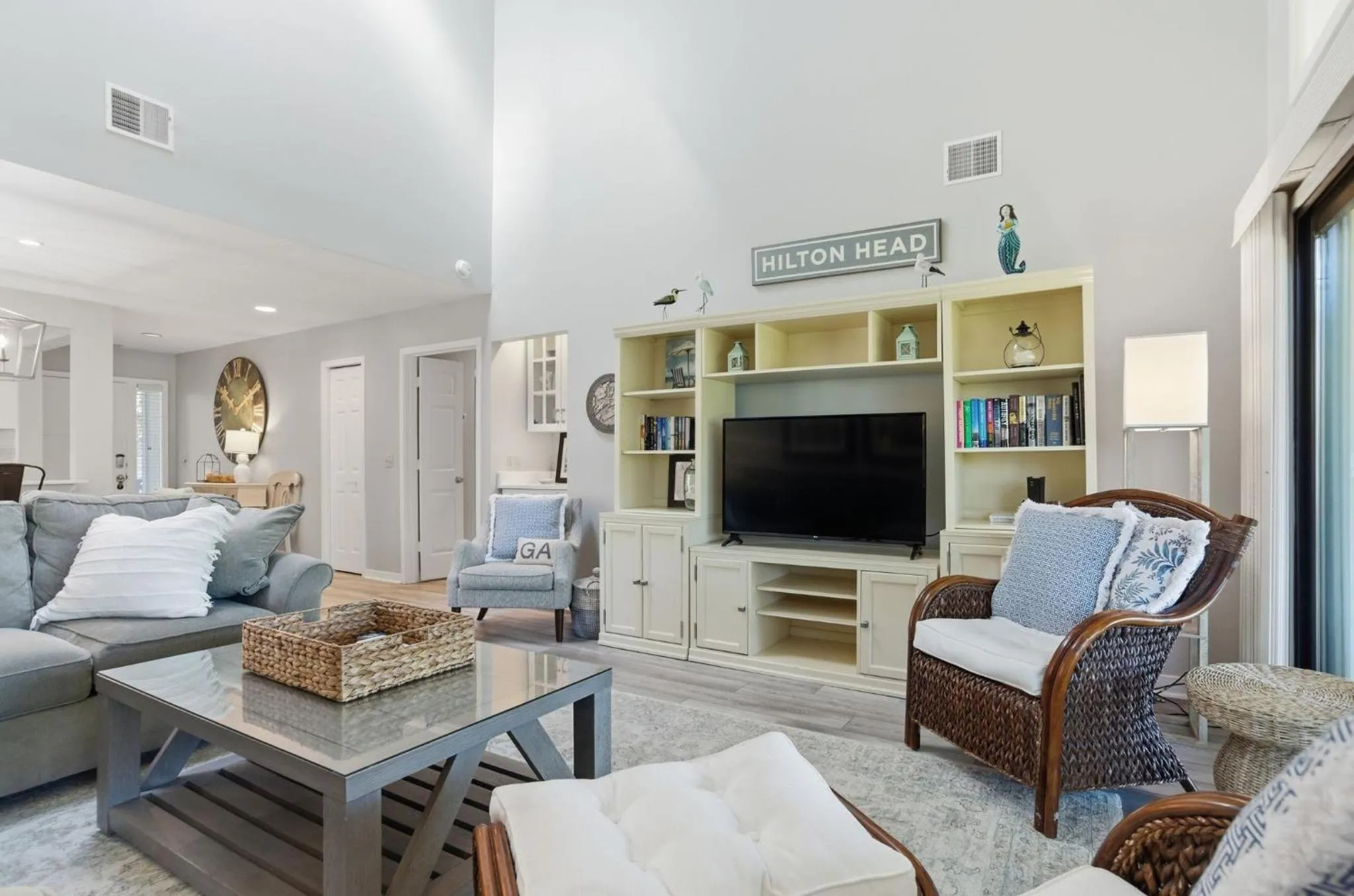 Living room in 563 Ocean Course at The Sea Pines Resort