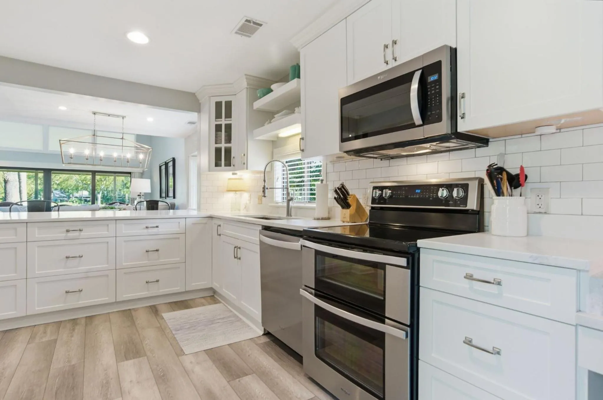 Kitchen or kitchenette in 563 Ocean Course at The Sea Pines Resort