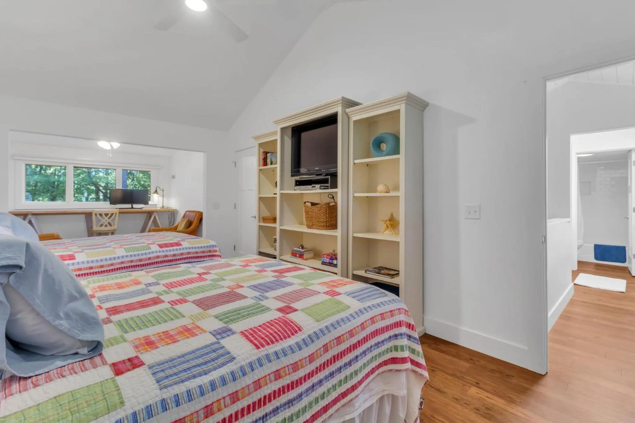 Bed in 26 Muirfield Road at The Sea Pines Resort