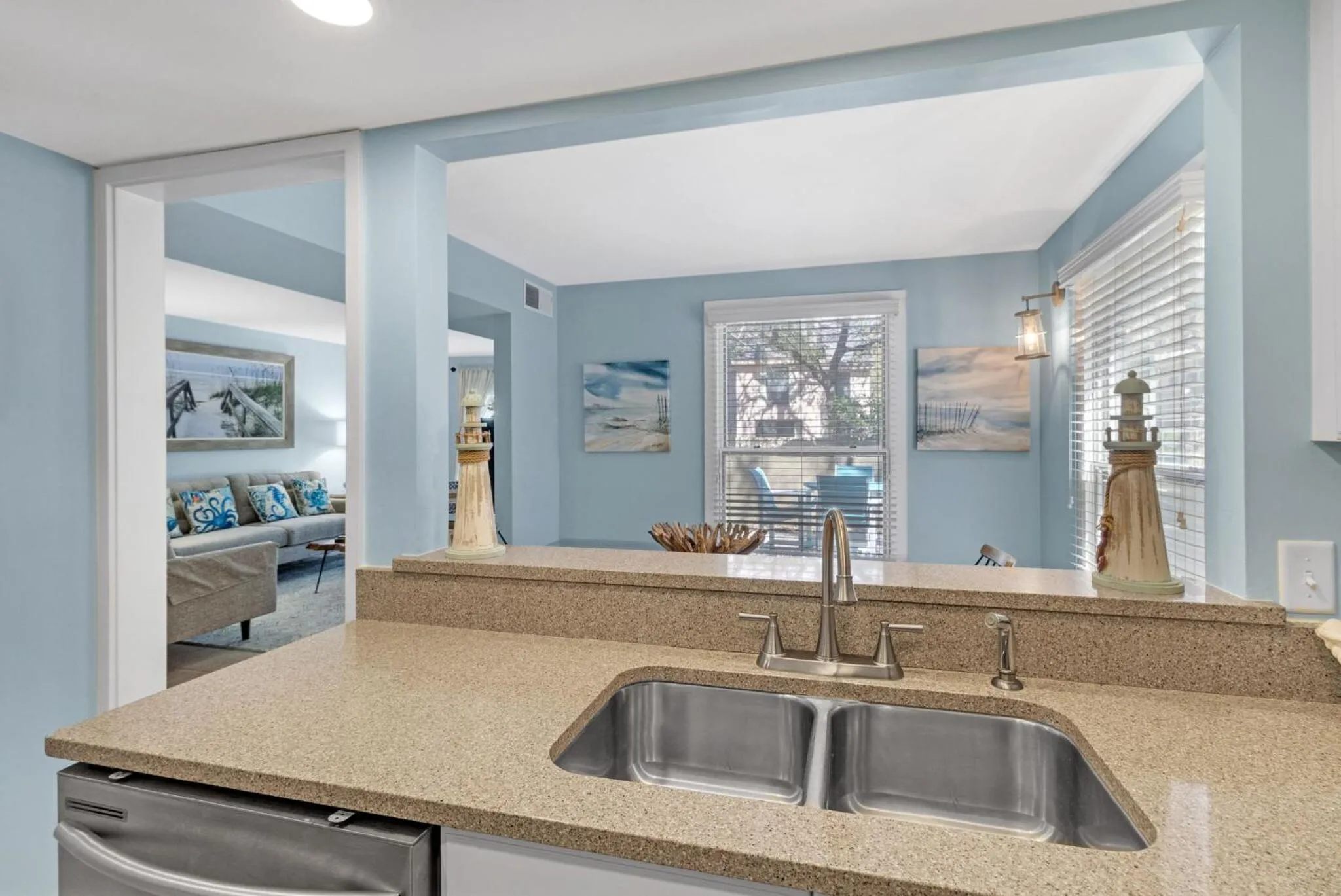 Photo of the whole room in 963 Cutter Court at The Sea Pines Resort