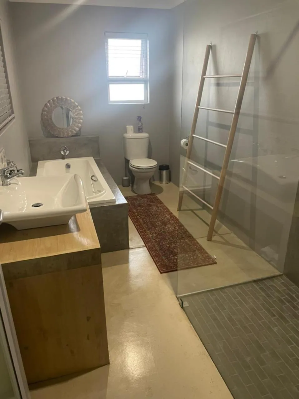 Shower in Tshikwalo Game Lodge