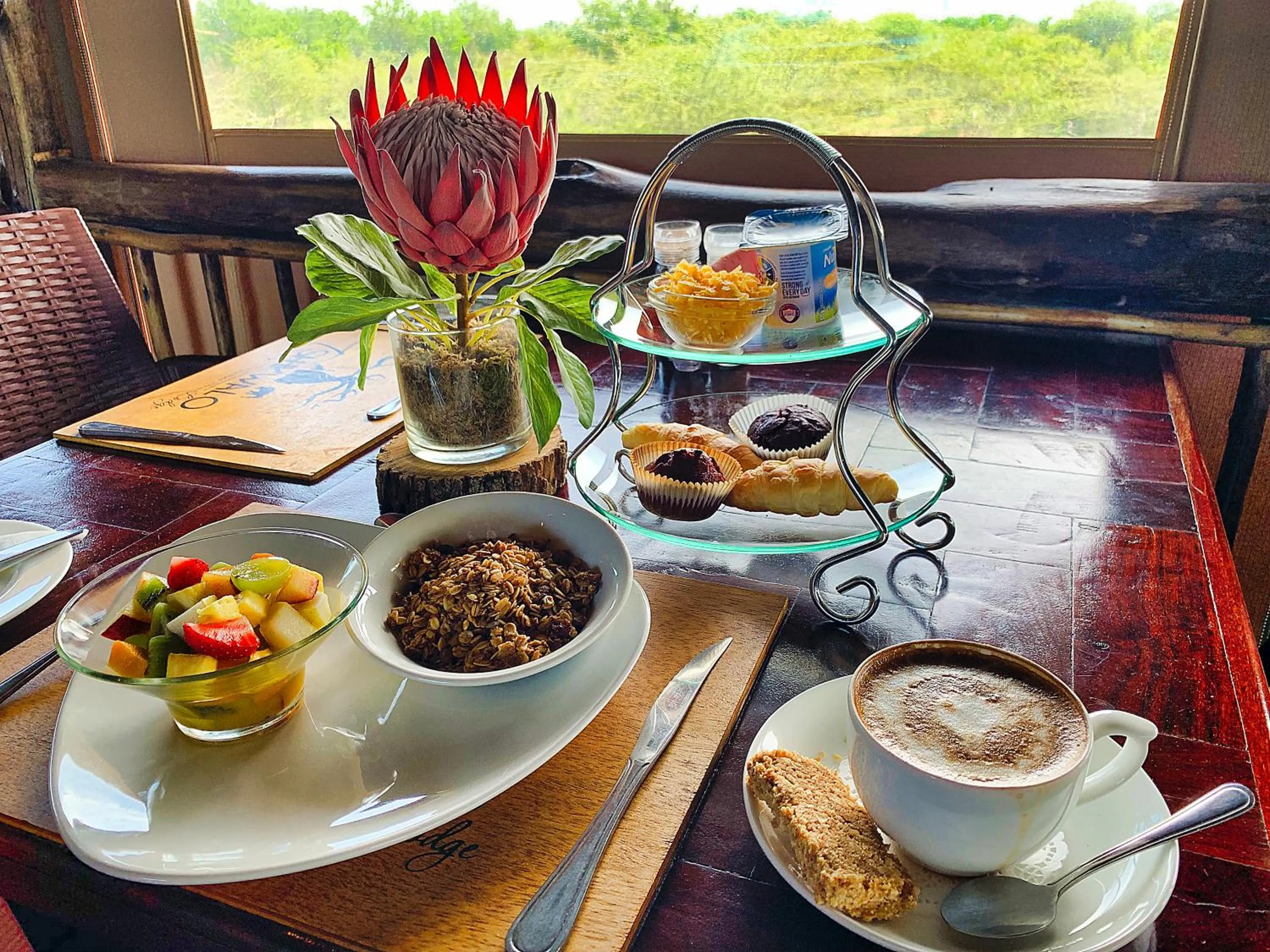 Breakfast in Tshikwalo Game Lodge