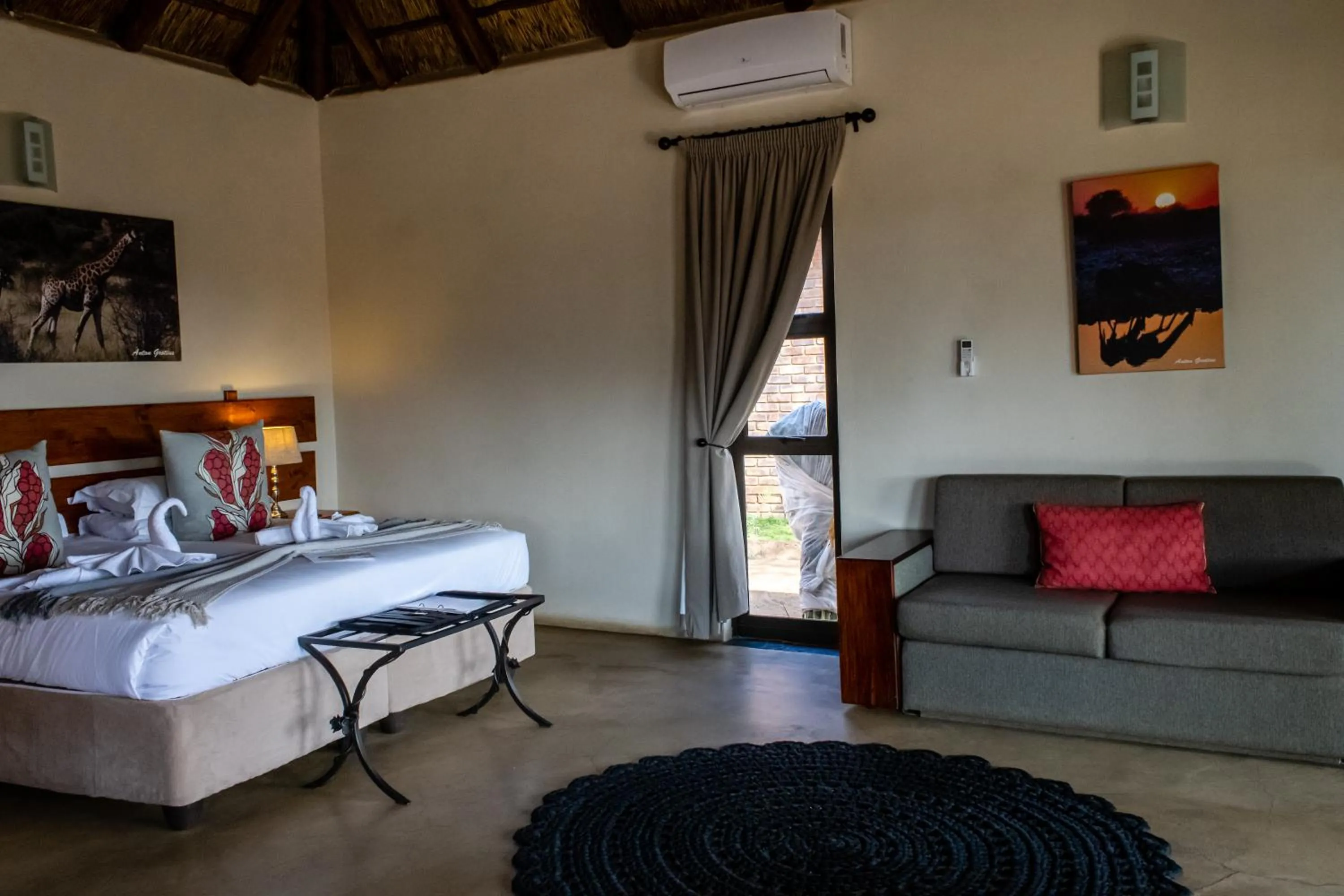 Bedroom, Bed in Tshikwalo Game Lodge