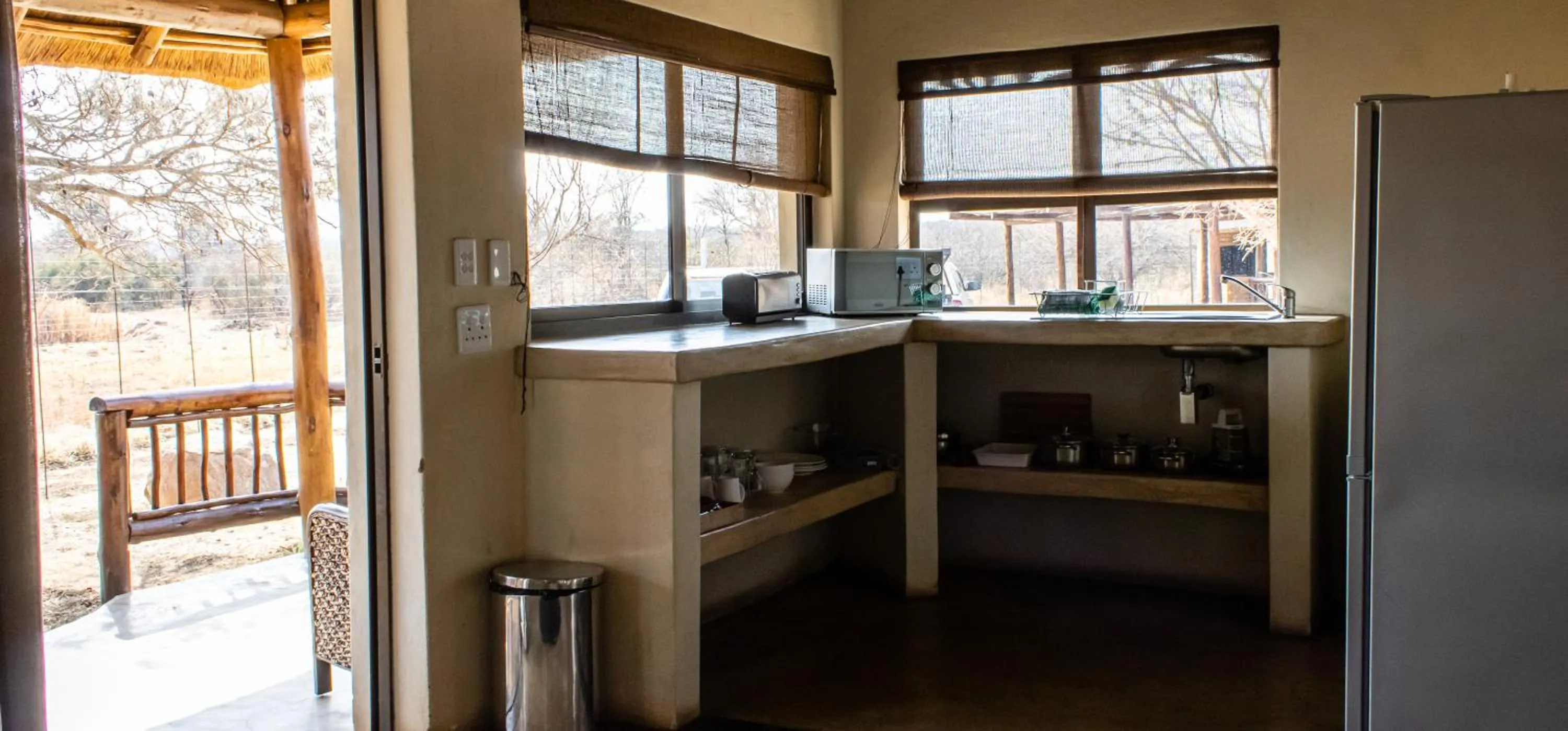 Kitchen or kitchenette in Tshikwalo Game Lodge