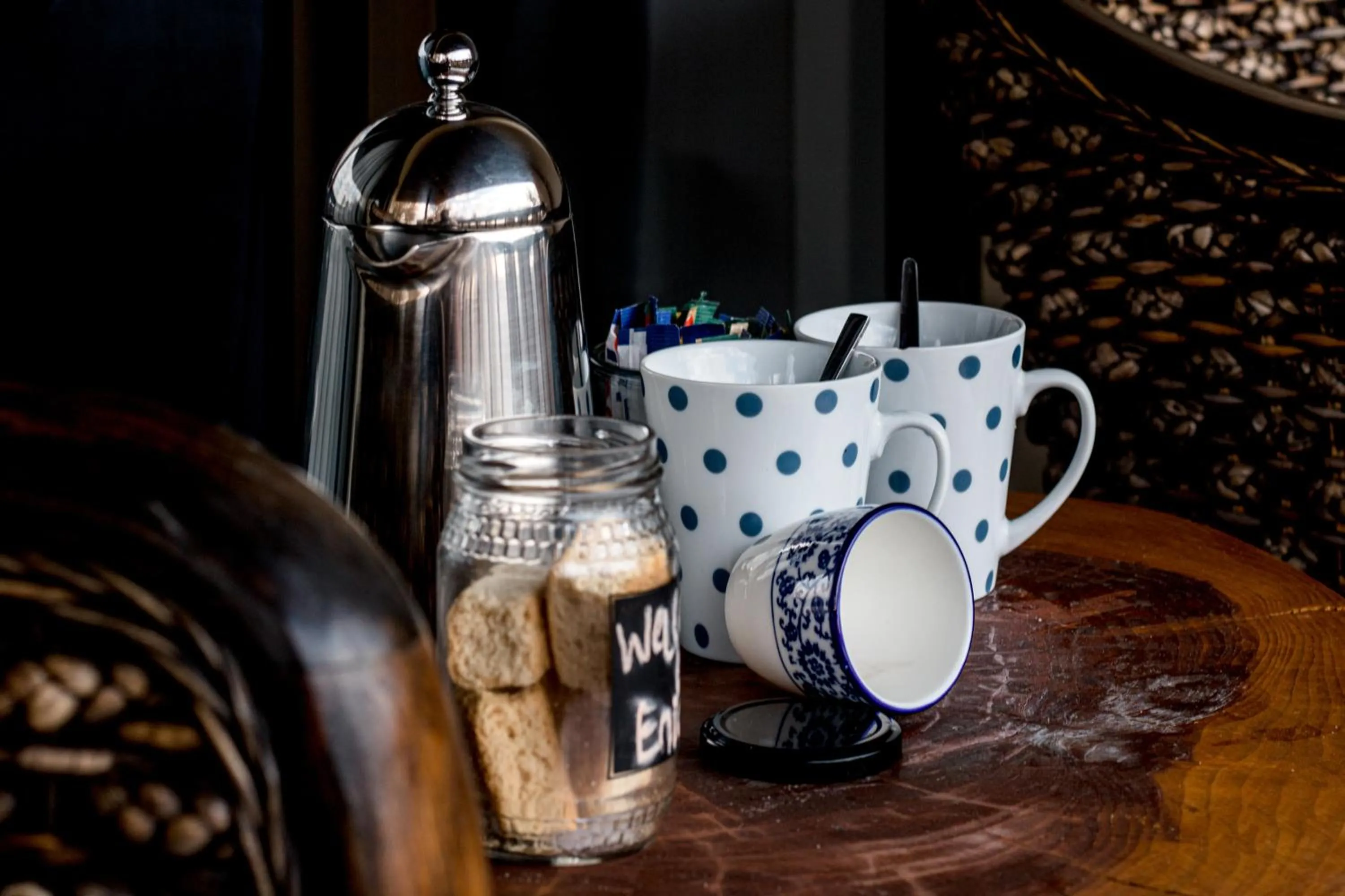 Coffee/tea facilities in Tshikwalo Game Lodge