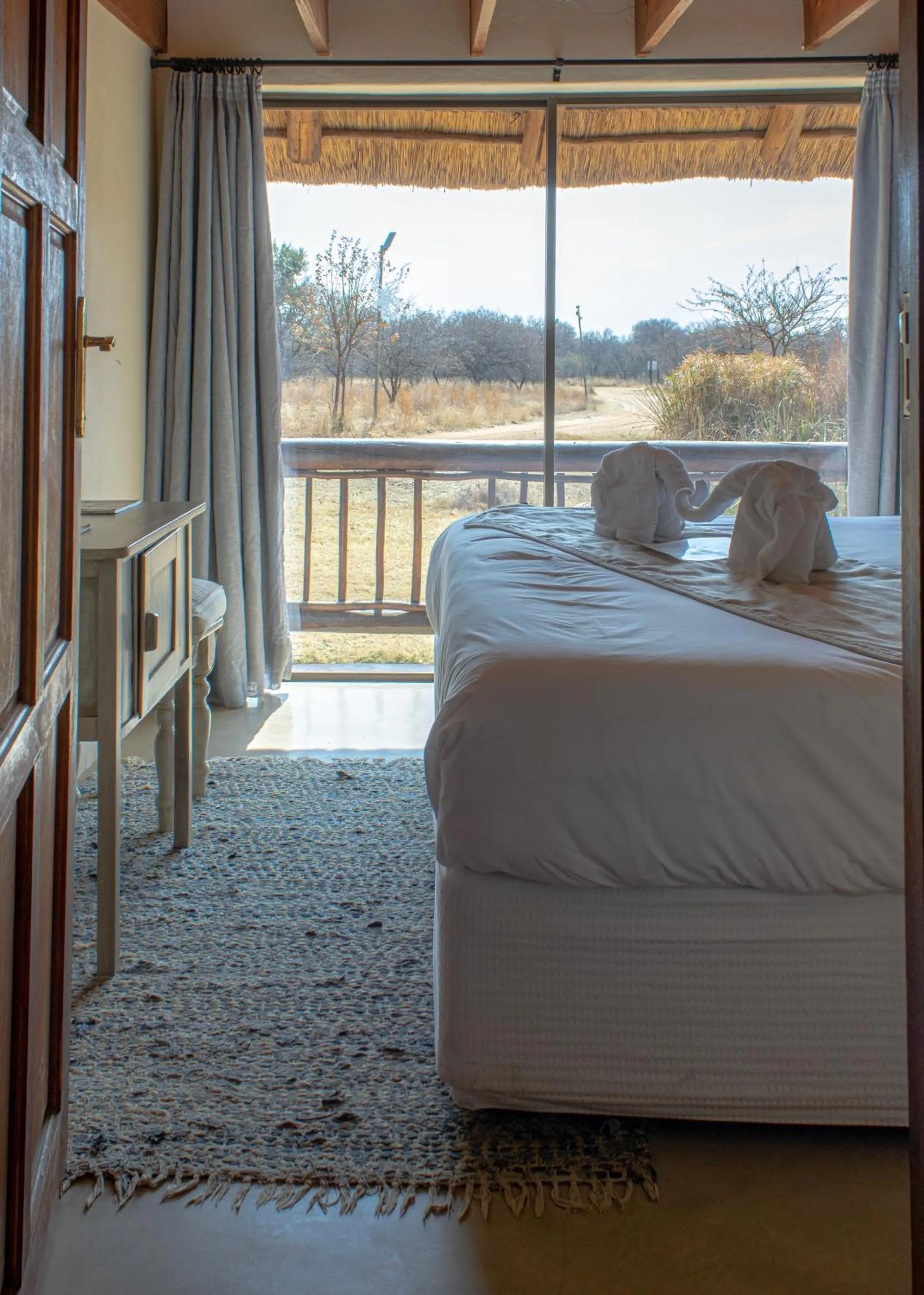 Bedroom, Bed in Tshikwalo Game Lodge