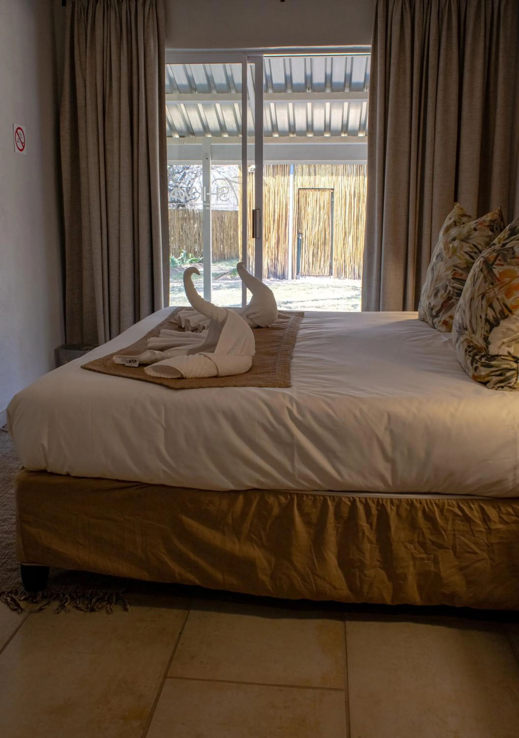 Bedroom, Bed in Tshikwalo Game Lodge