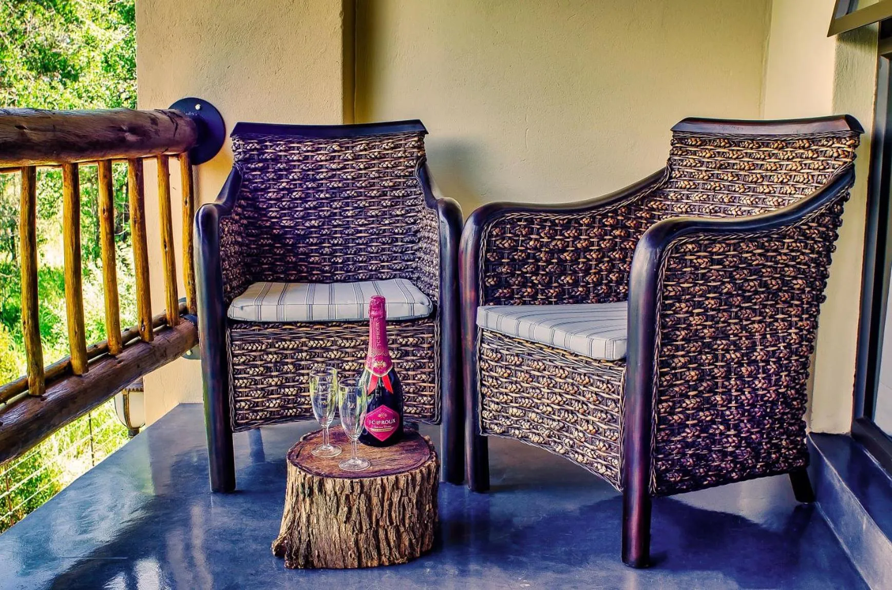 Balcony/Terrace in Tshikwalo Game Lodge