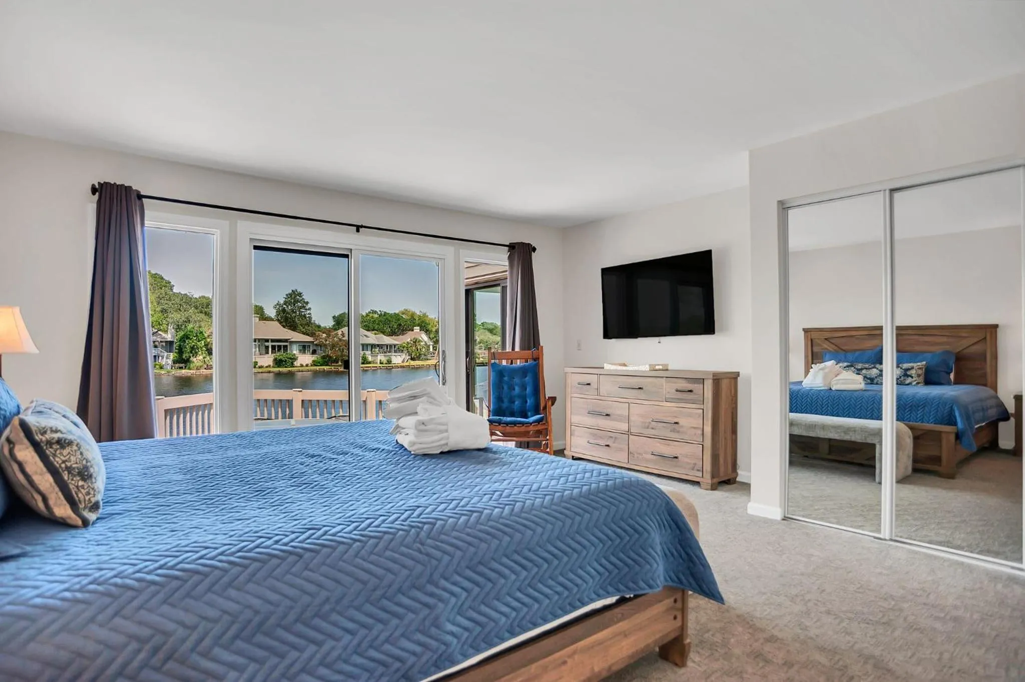 Bed in 2629 Calibogue Club at The Sea Pines Resort