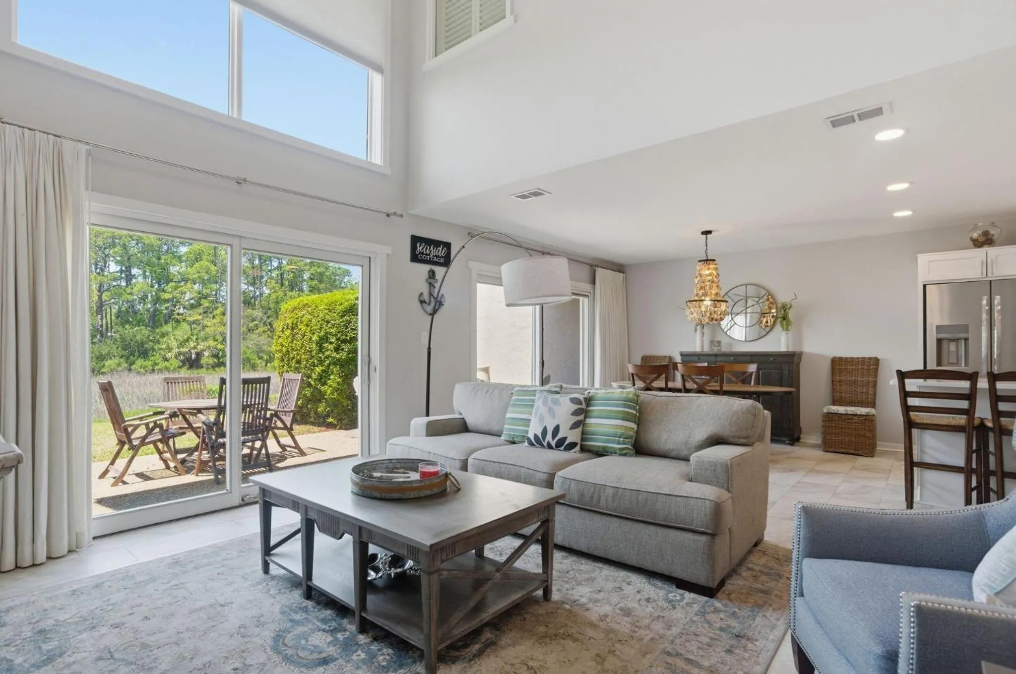 Living room in 267 Stoney Creek Villa at The Sea Pines Resort