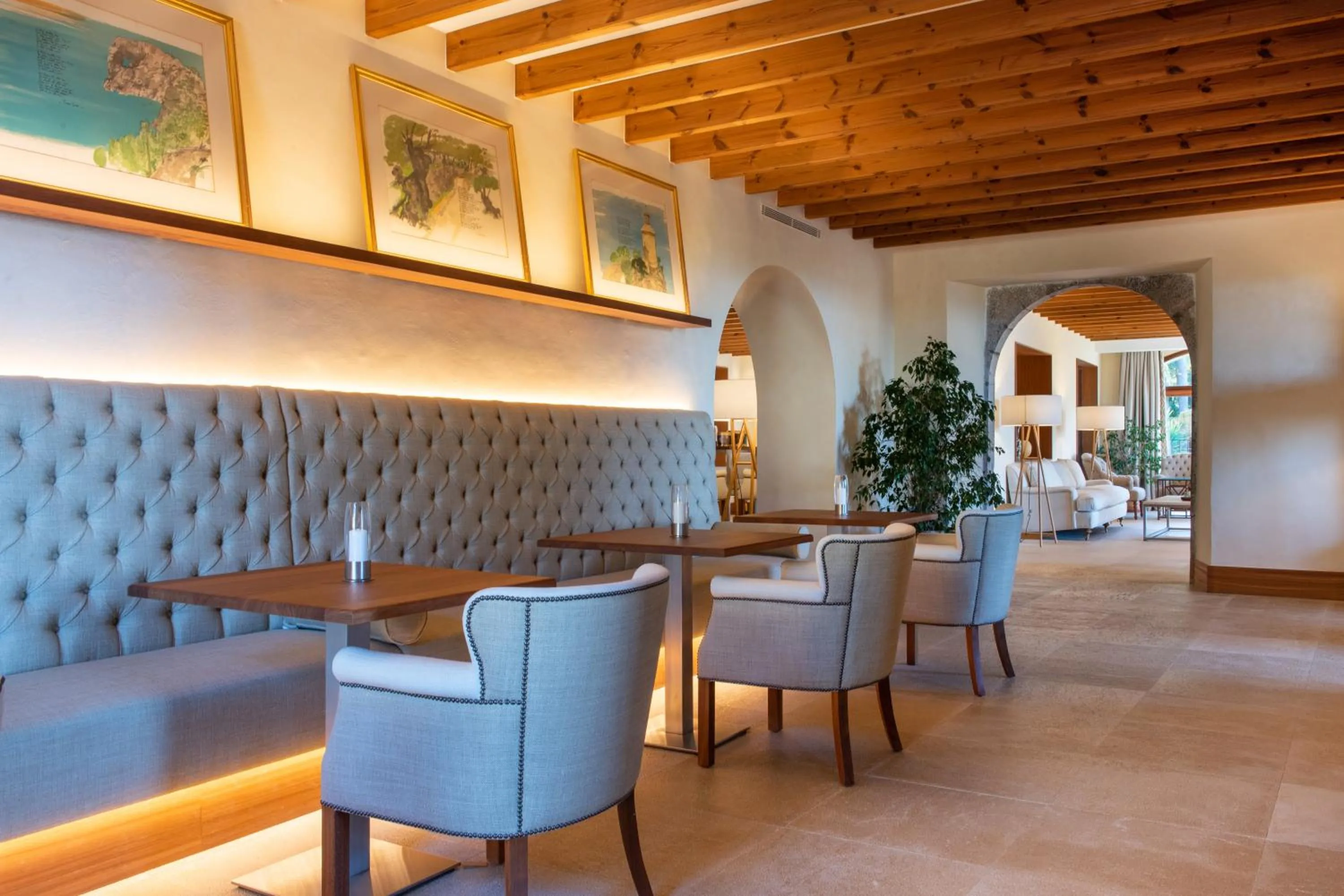 Lounge or bar in Es Moli Hotel