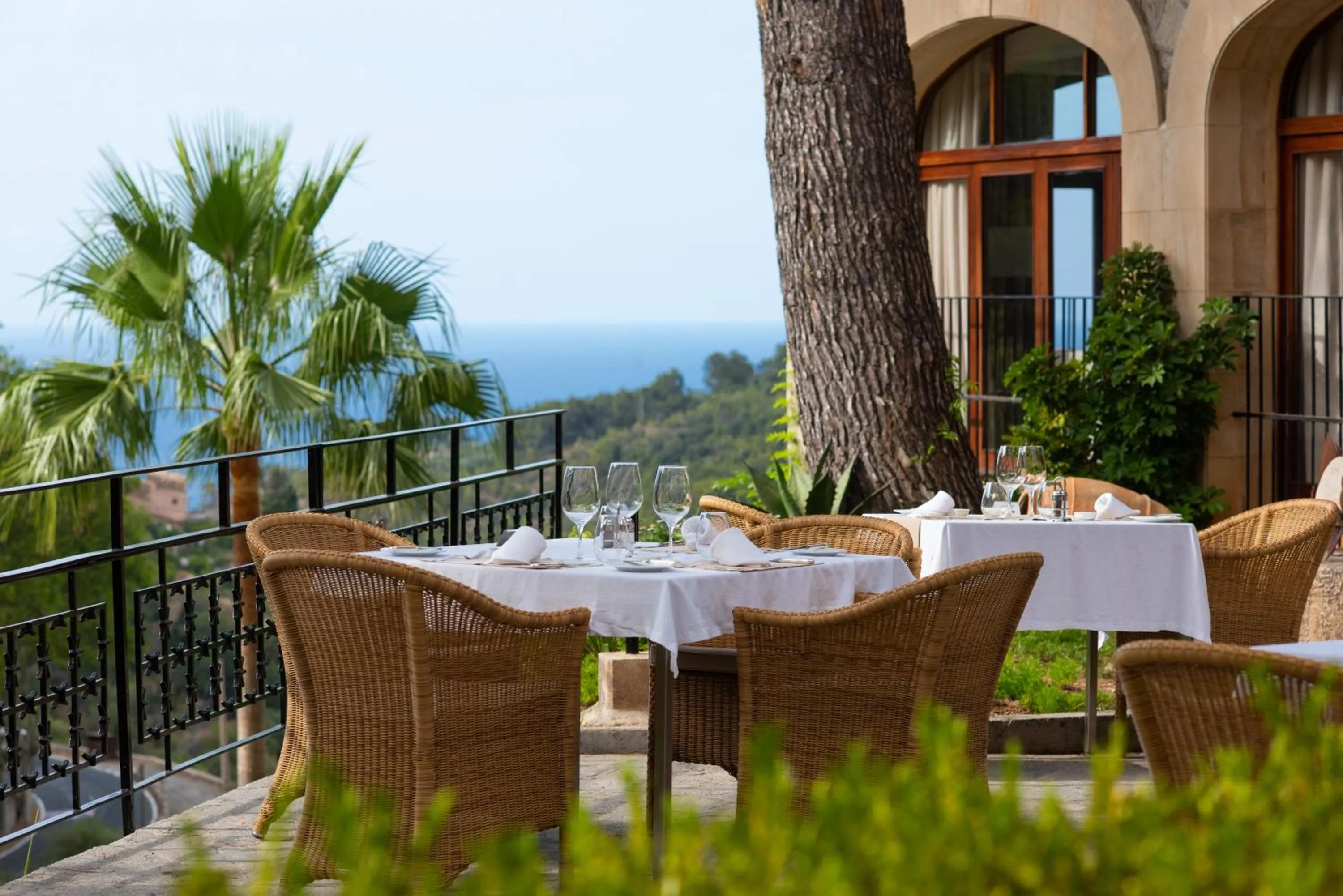 Restaurant/places to eat in Es Moli Hotel
