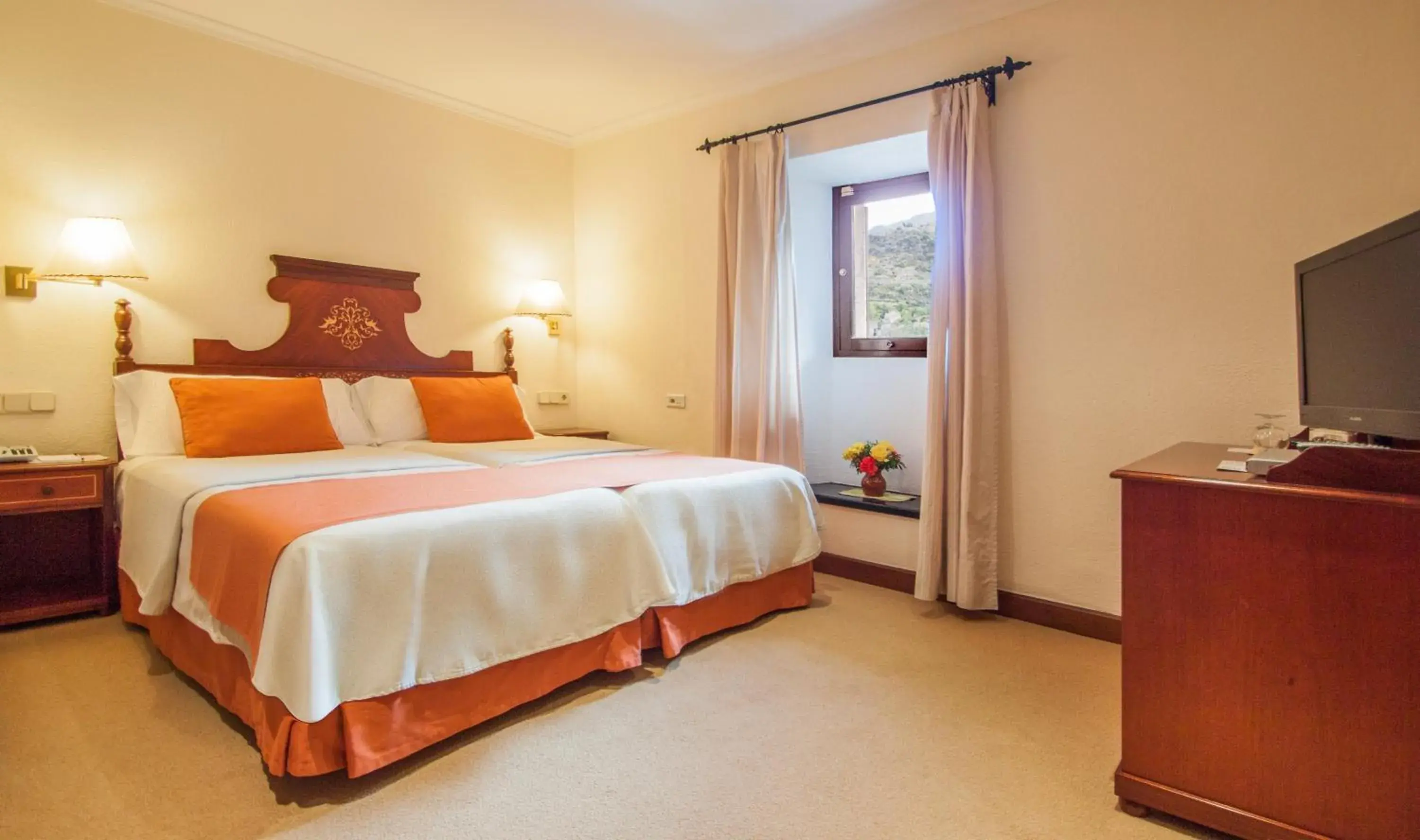 Classic Double or Twin Room in Es Moli Hotel Classic Double or Twin Room in Es Moli Hotel