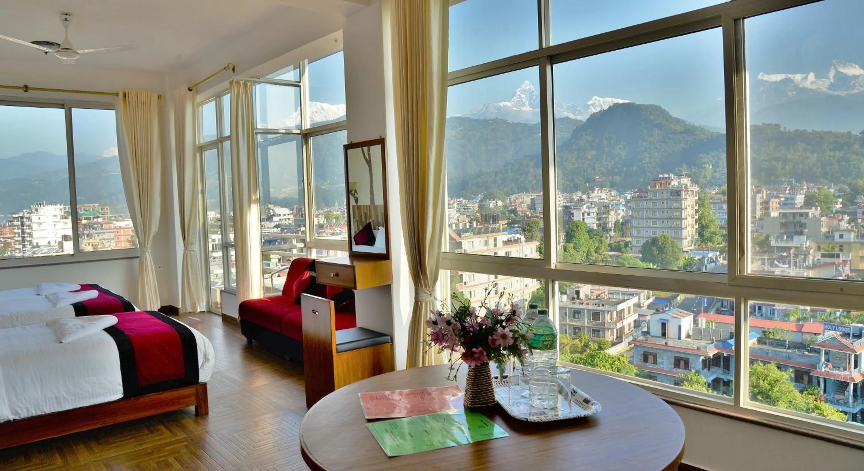 Bird's eye view in Hotel City Inn - Mountain View