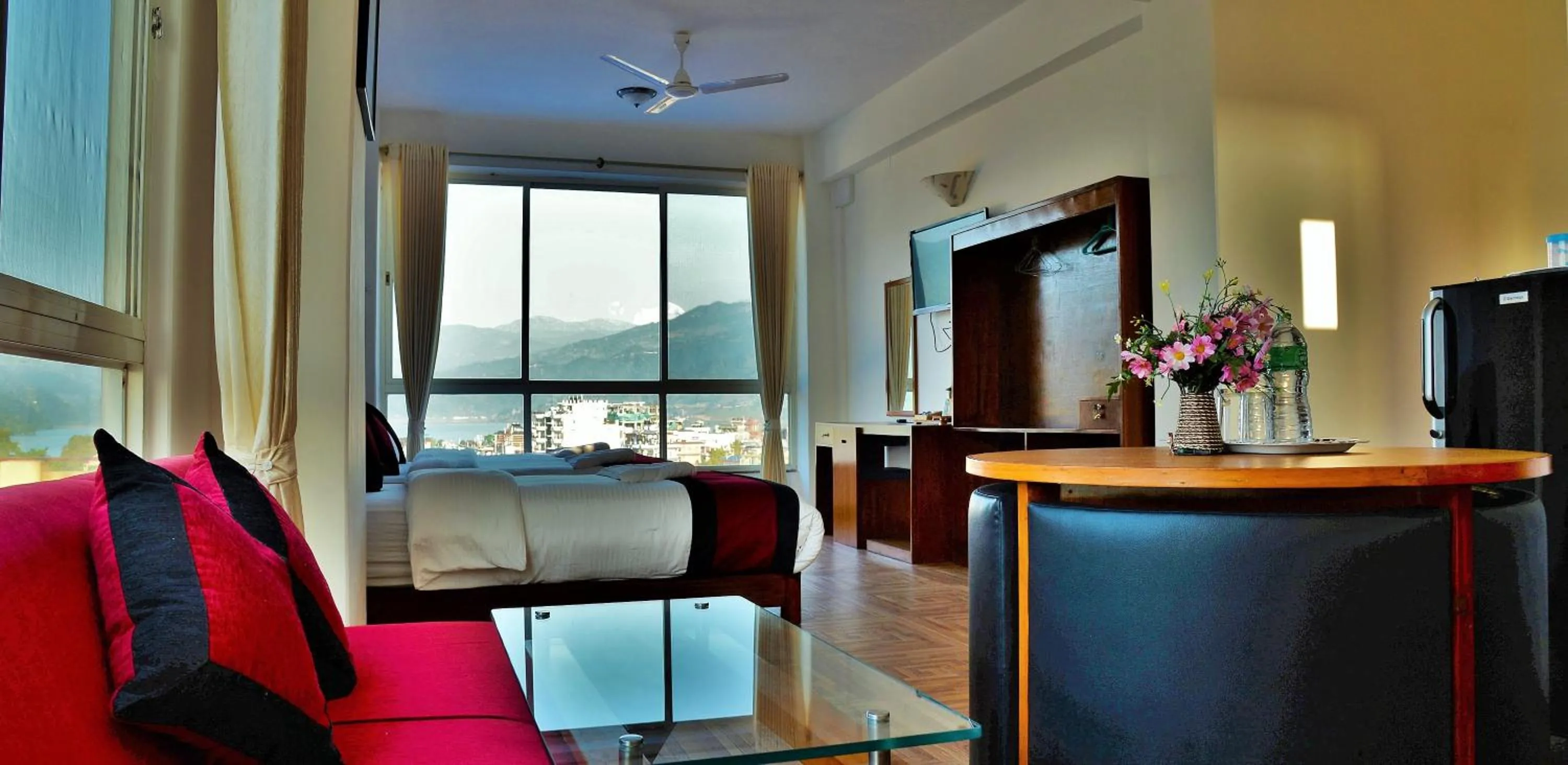 Bedroom, Bed in Hotel City Inn - Mountain View